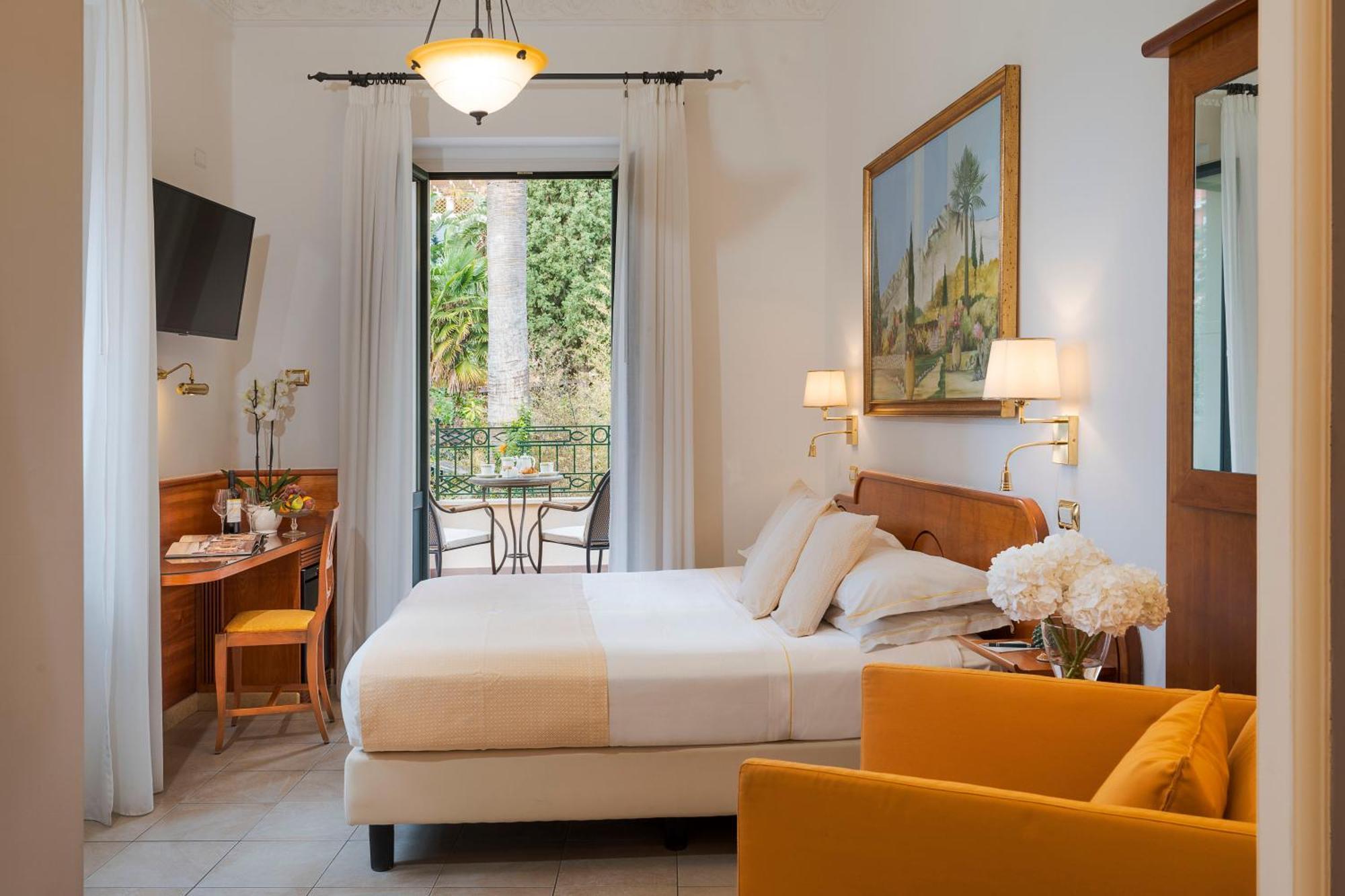 Superior Double Room with Garden View