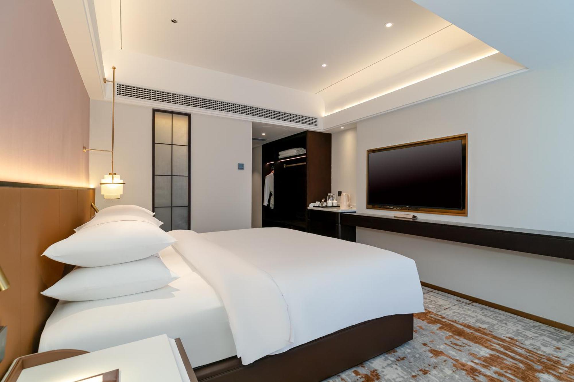Yue Business Double Bed Room