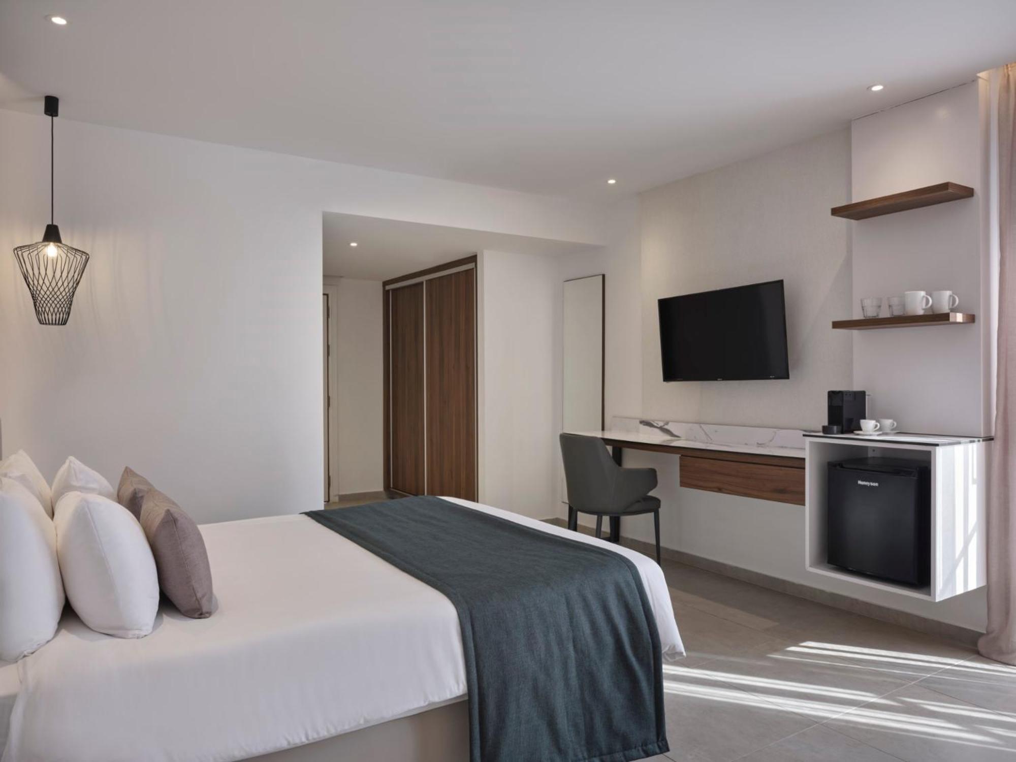 Double Room Inland View