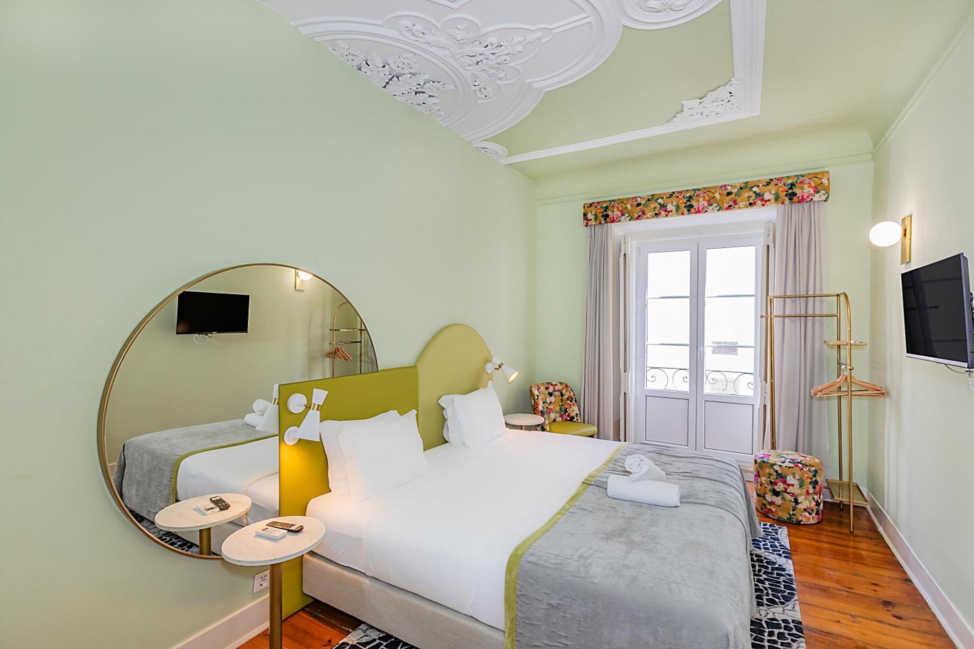 Twin Room with Private External Bathroom