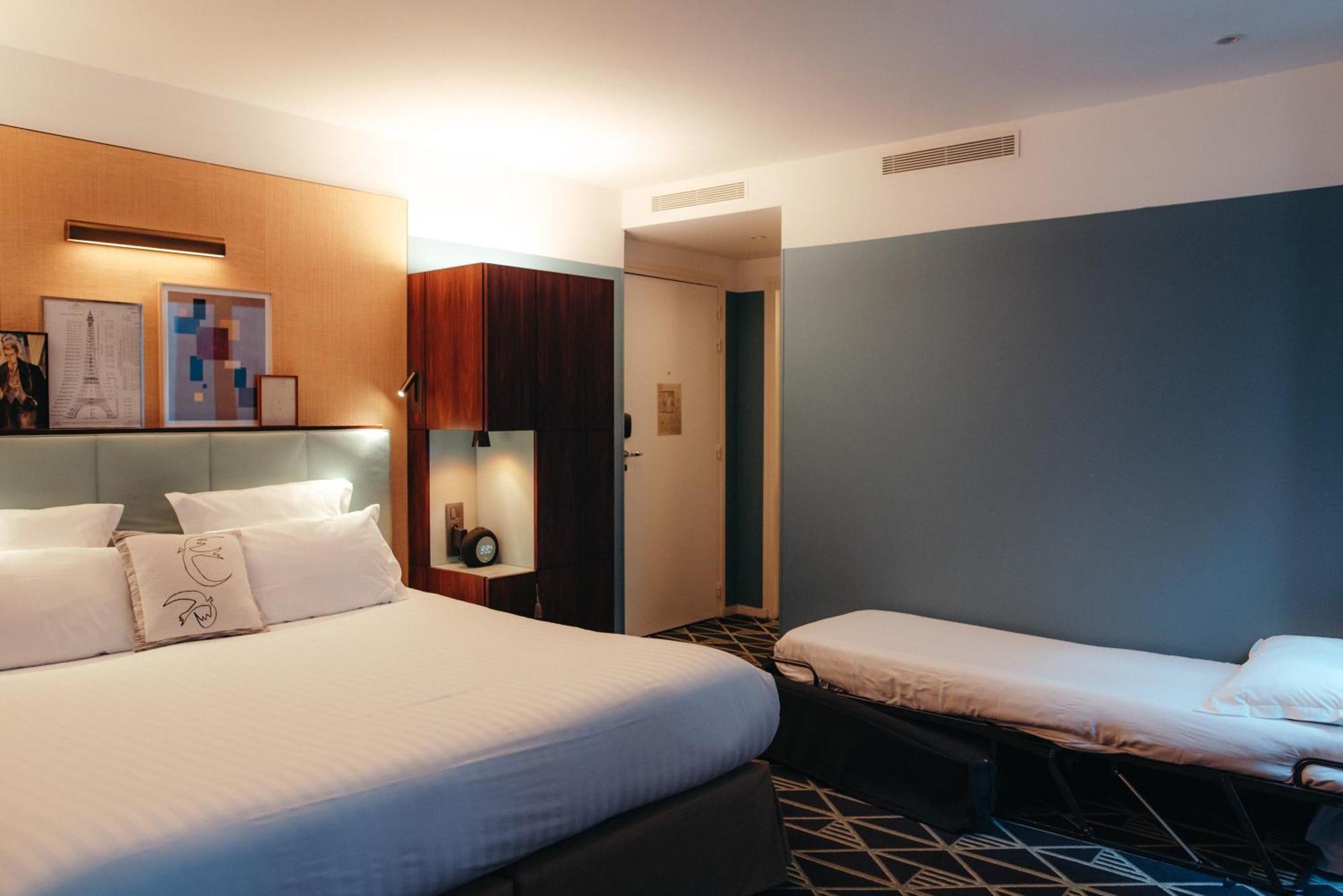 Deluxe Double Room with Pool Access