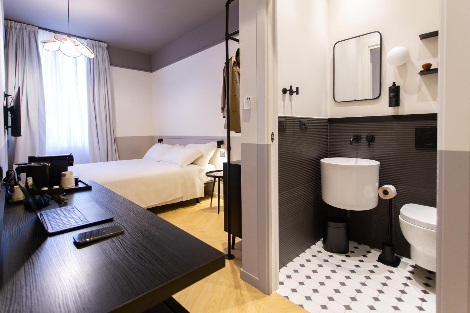 Double Room with Private Bathroom