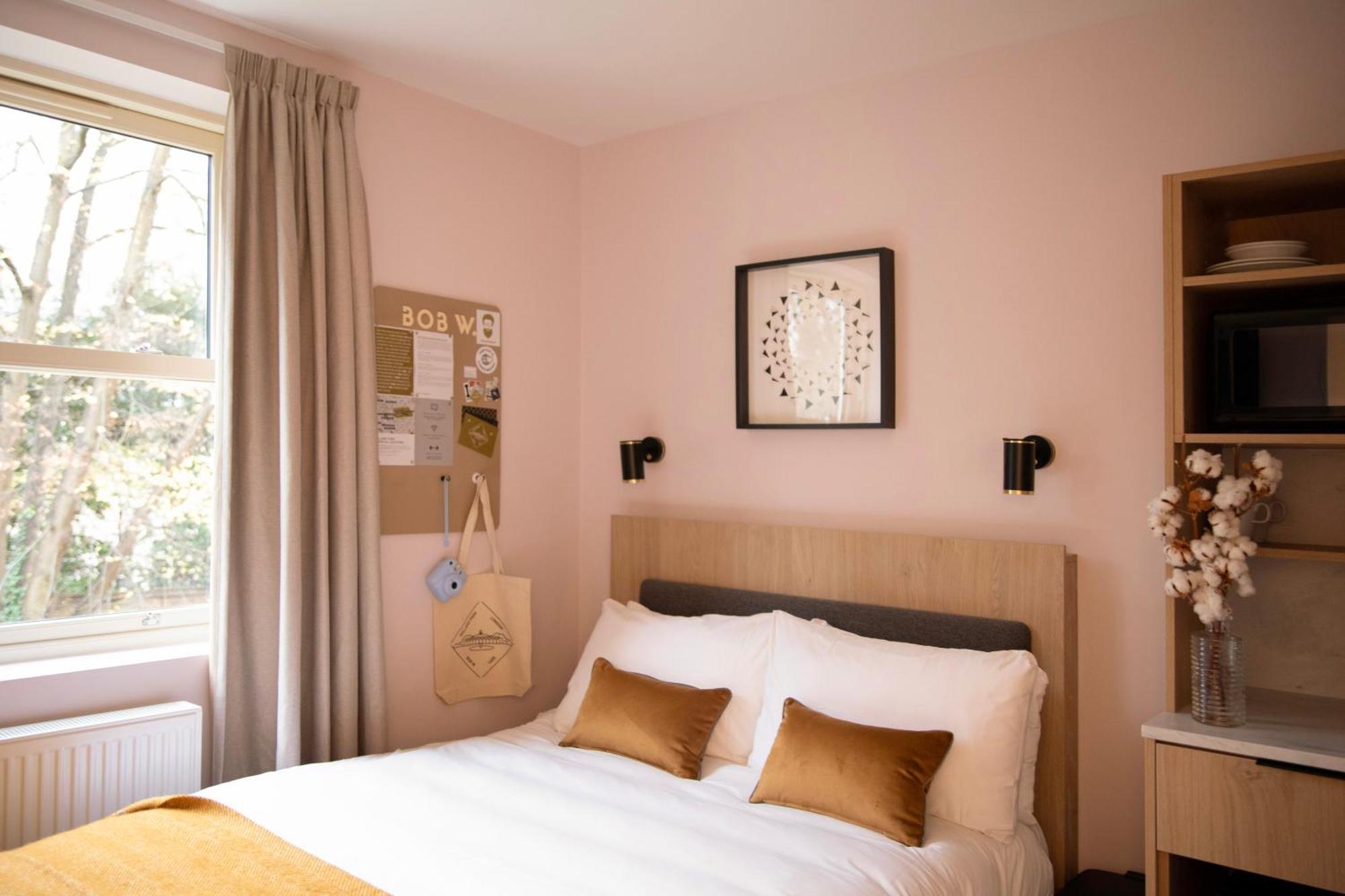 Compact Room
