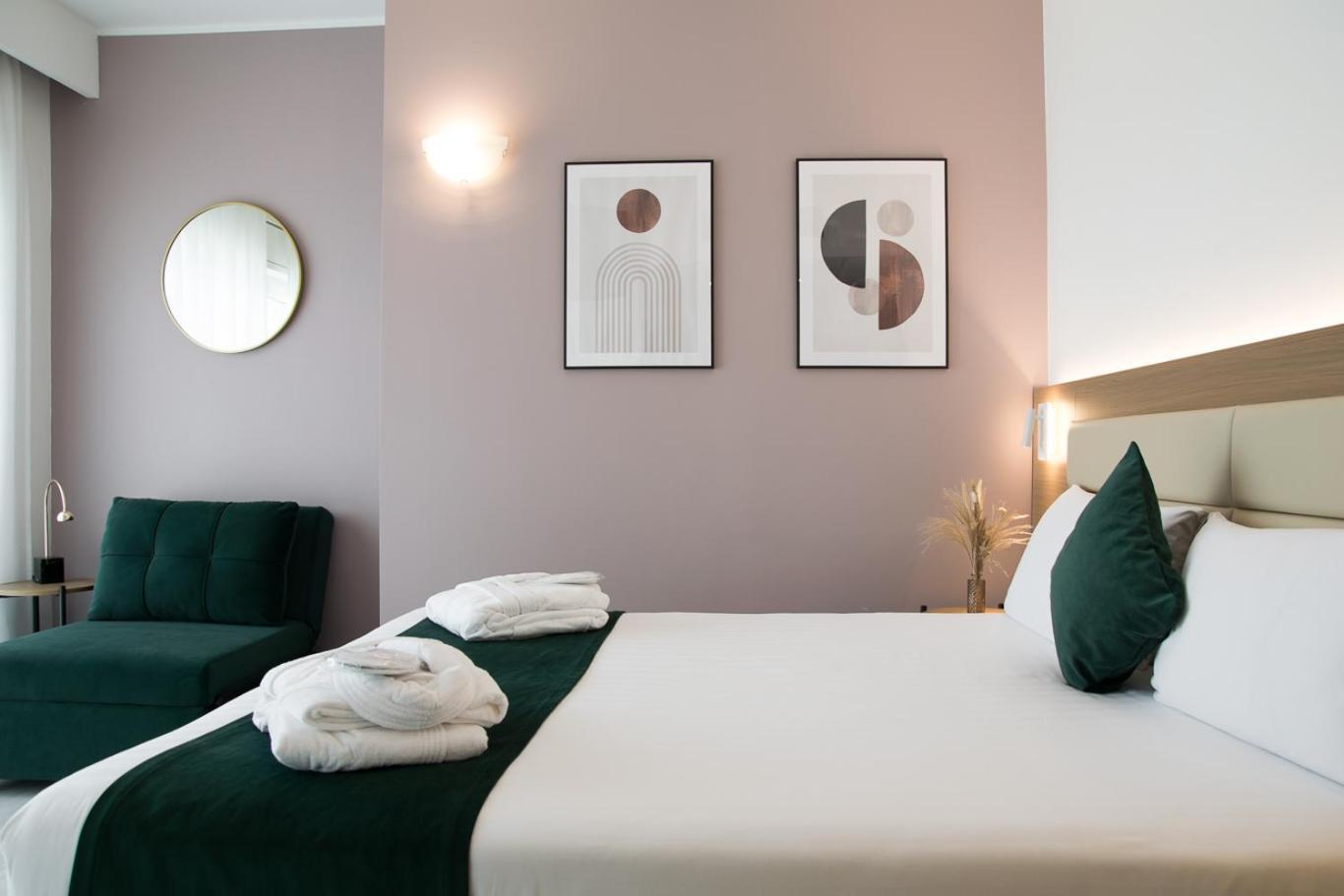 Deluxe Double or Twin Room with Balcony
