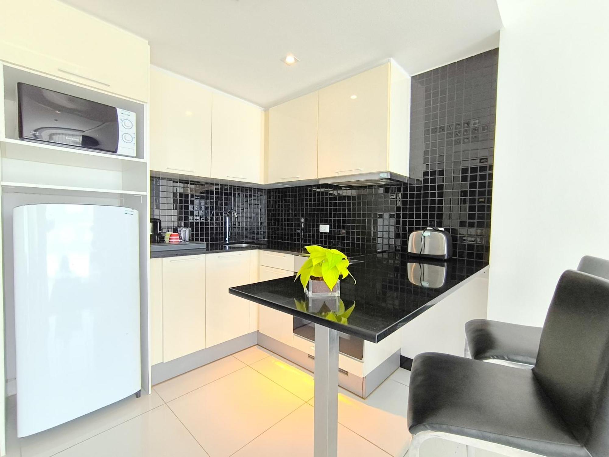 One-Bedroom Superior Suite with Balcony,1639552288:JPEG