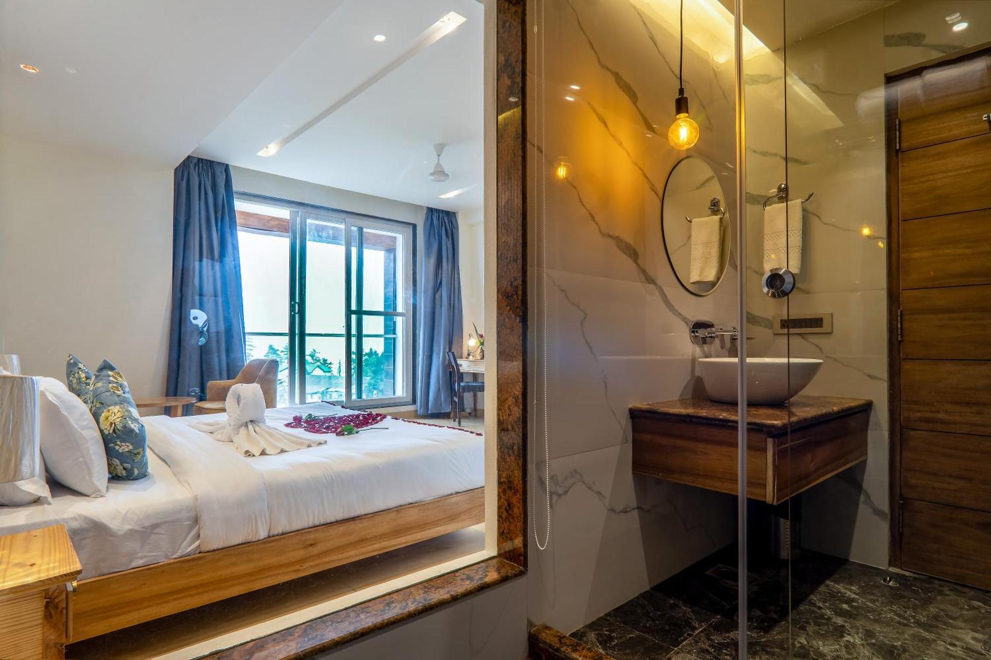 King Room with Balcony