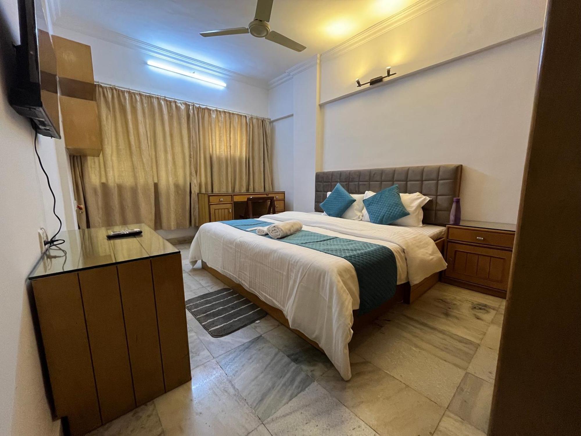 Double Room with Private External Bathroom,1641291625:JPEG