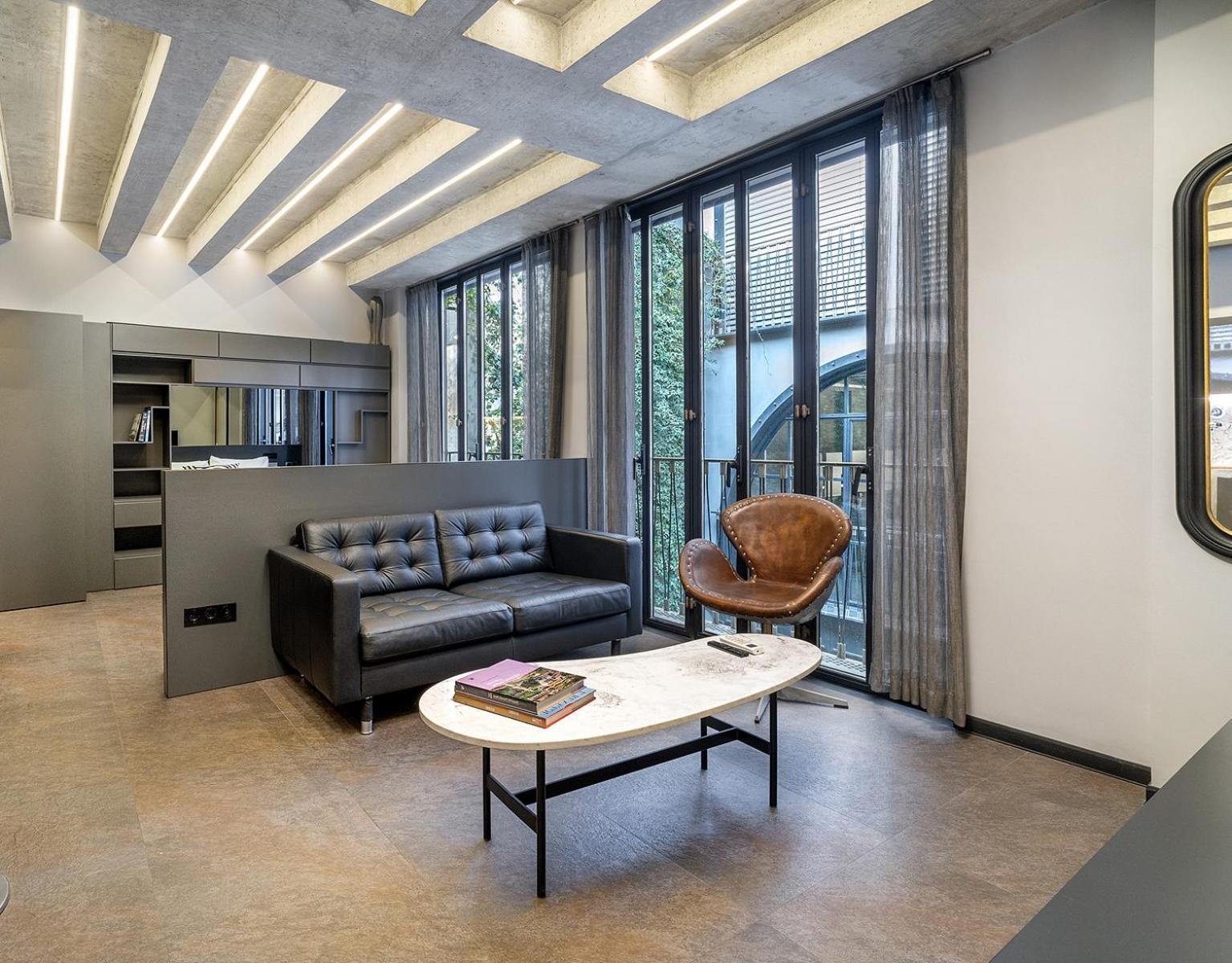Standard Studio
