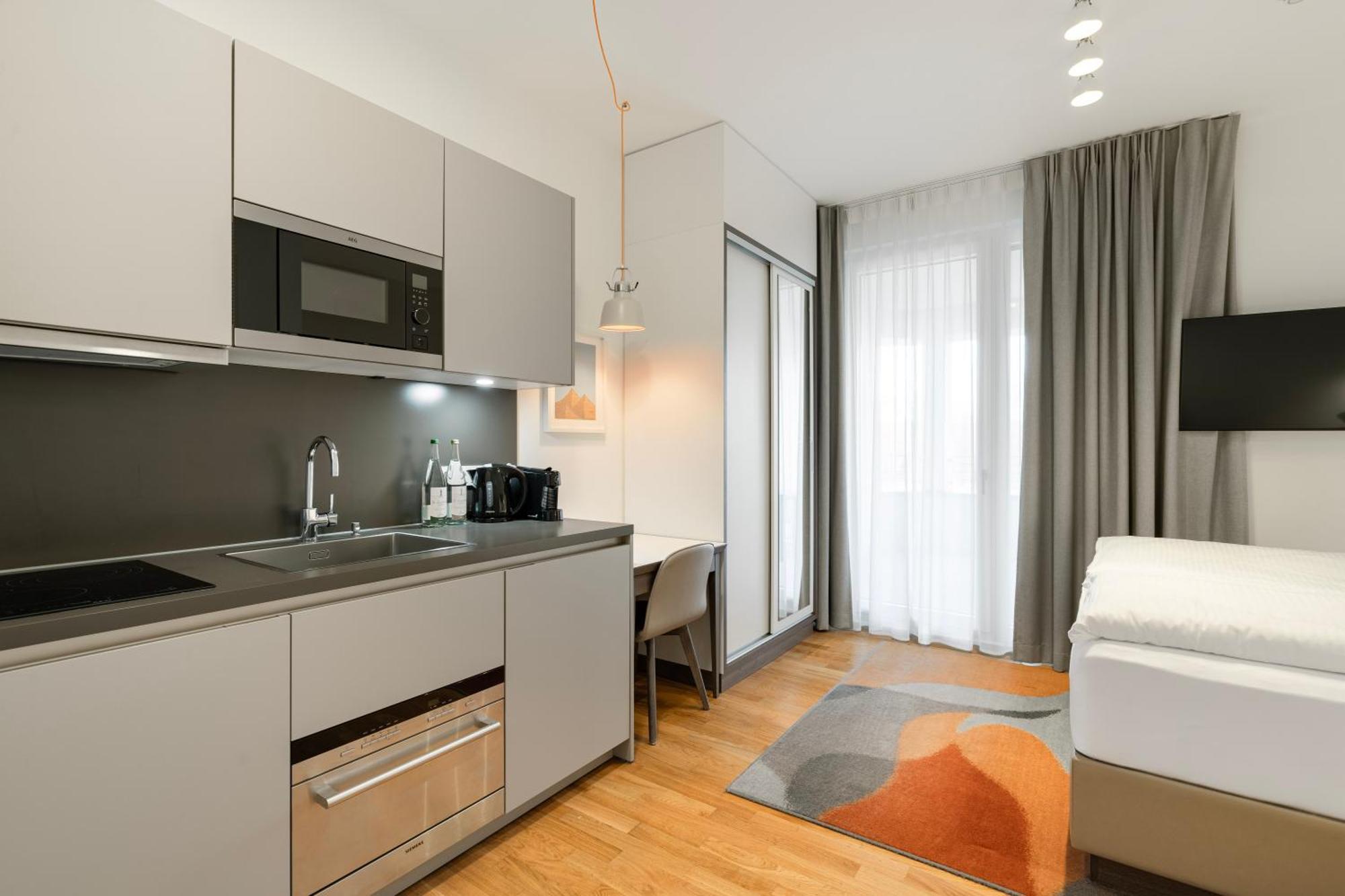 Studio Apartment