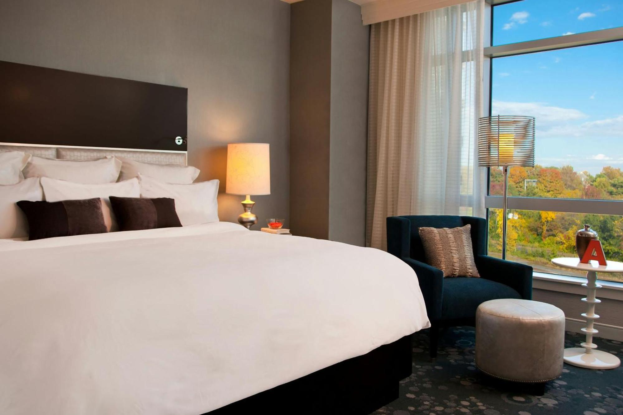 King or Double Room - Club Level
