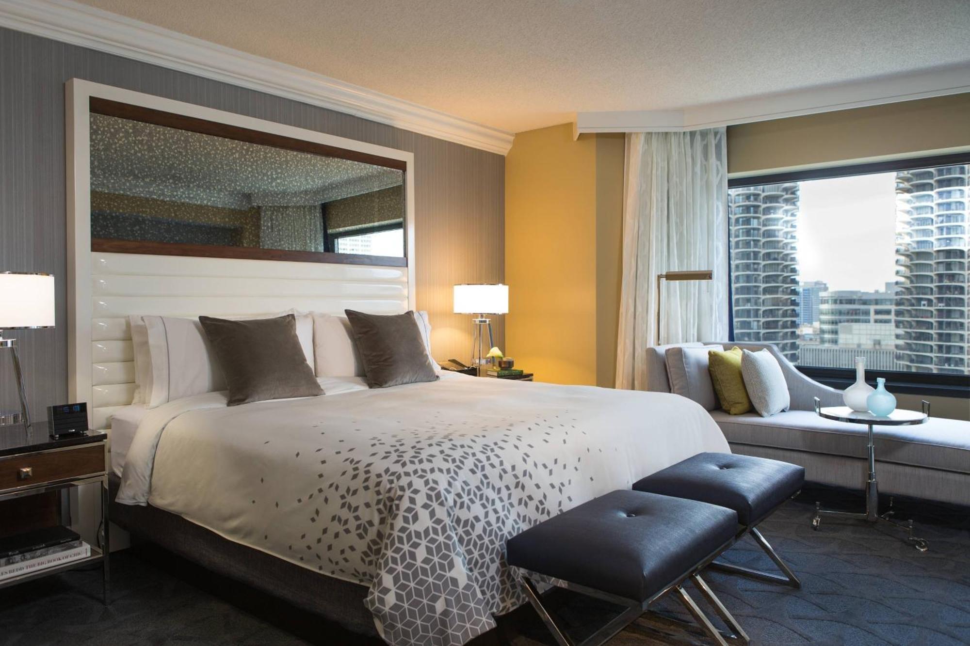 Riviere Suite, 1 King, River View,1643160073:JPEG