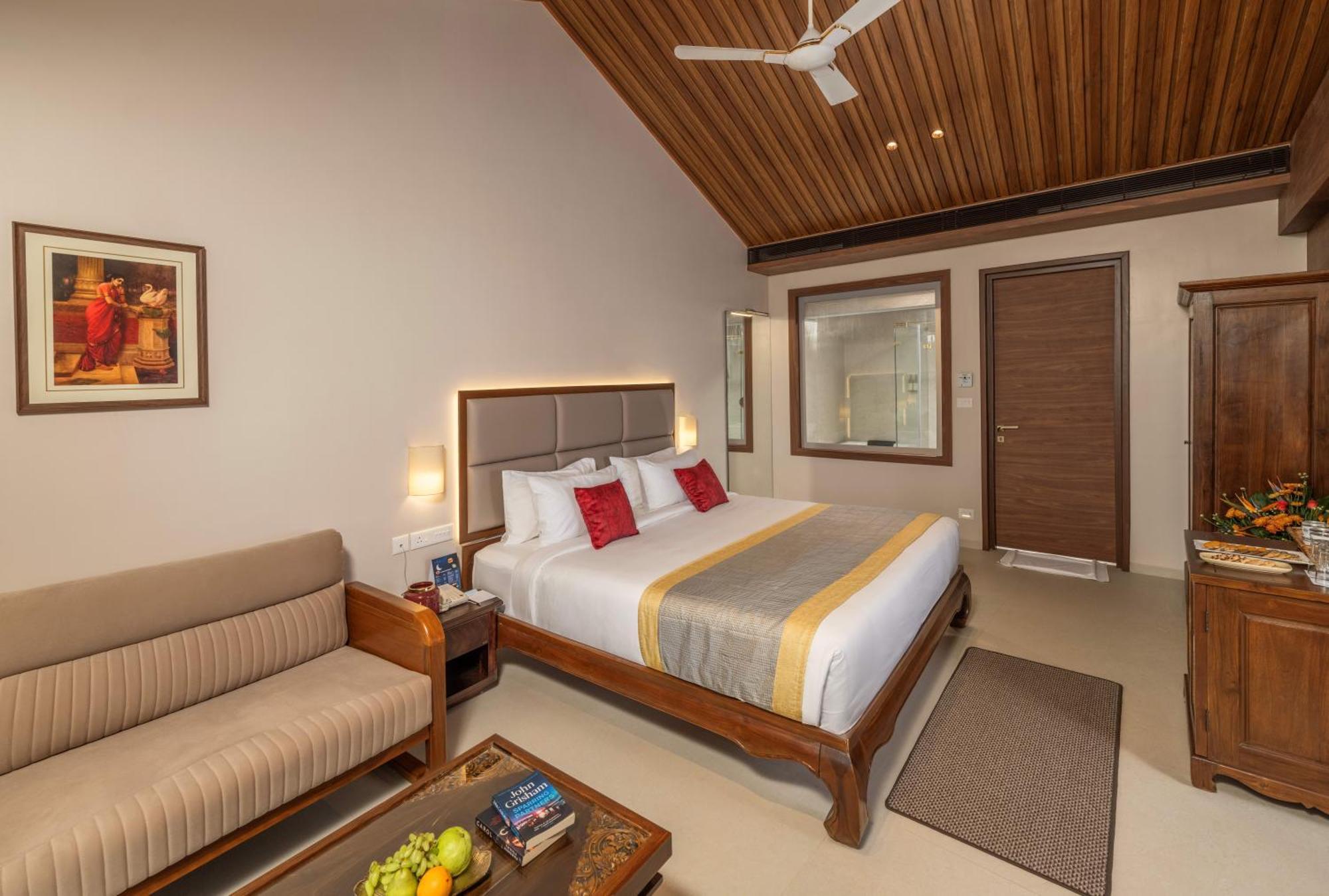Deluxe Double Room with Balcony