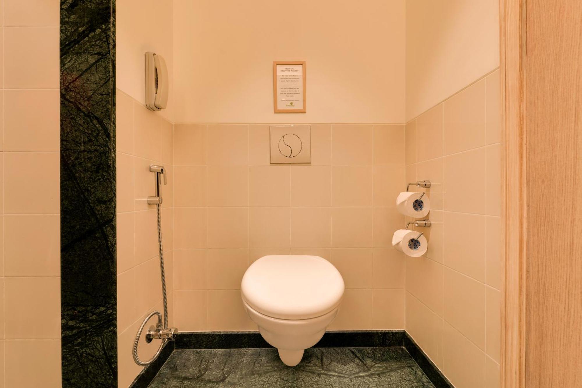 Business King Room