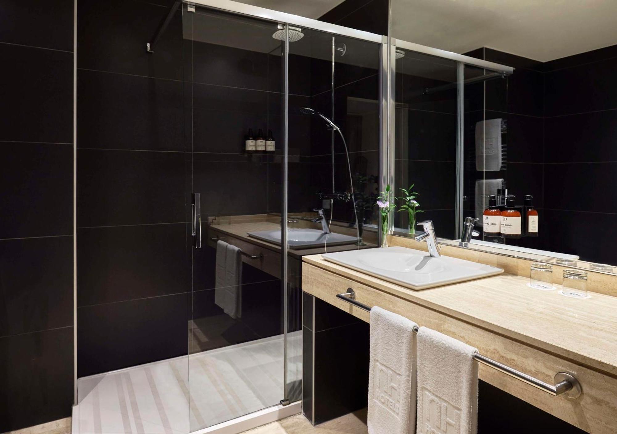 Standard Double Room with View and Terrace