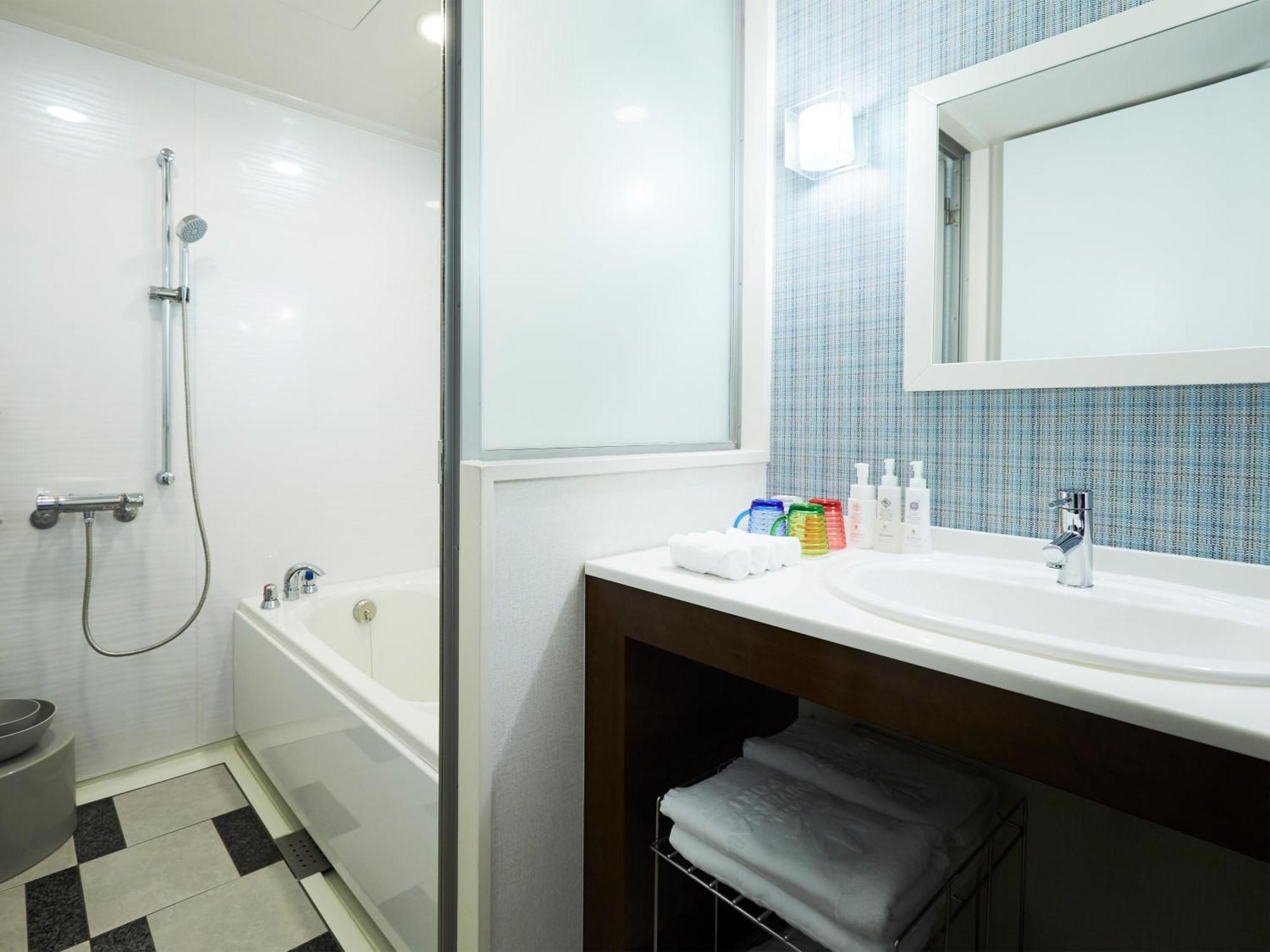 Standard King Room - Non-Smoking,1658764074:JPEG