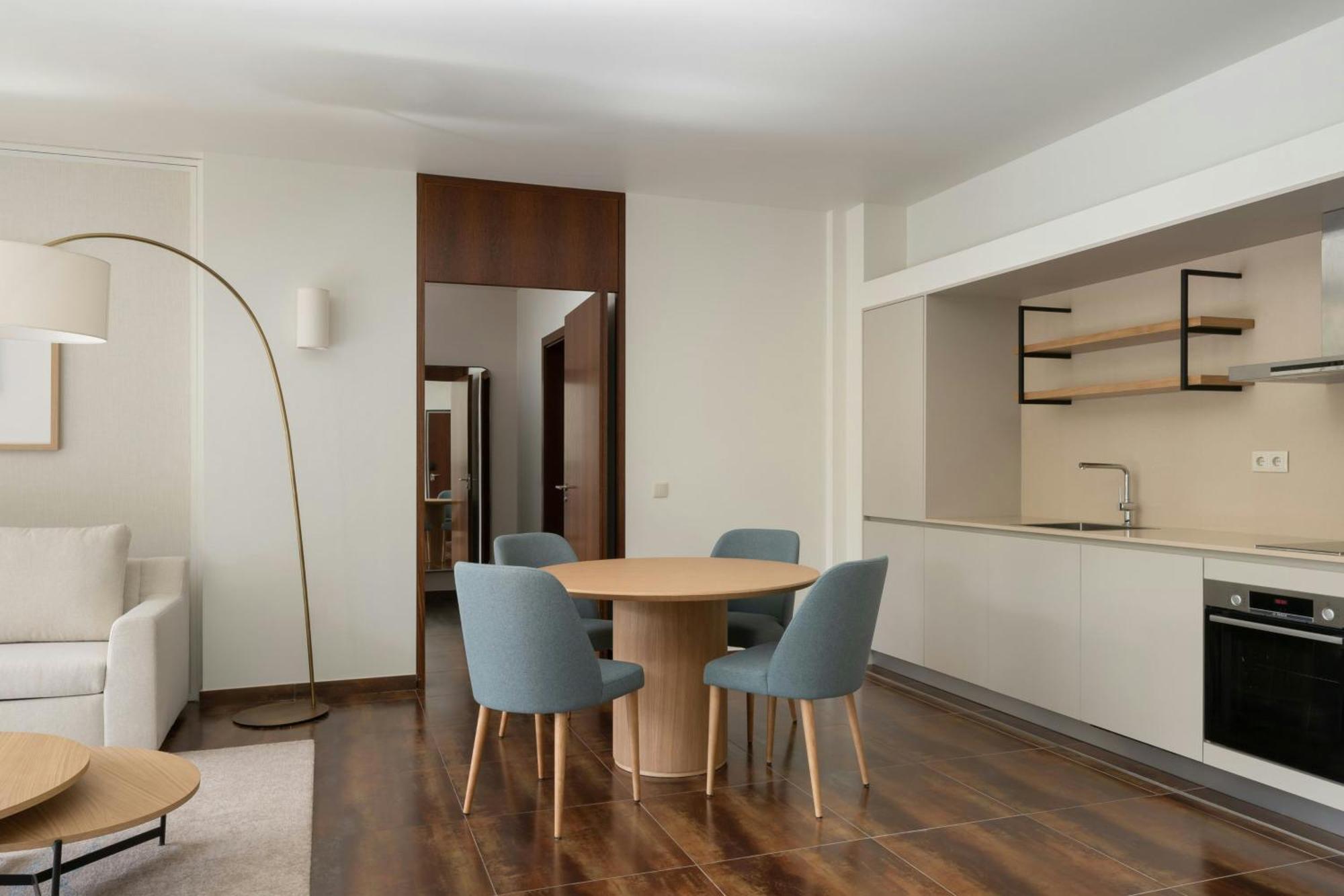 One-Bedroom Suite