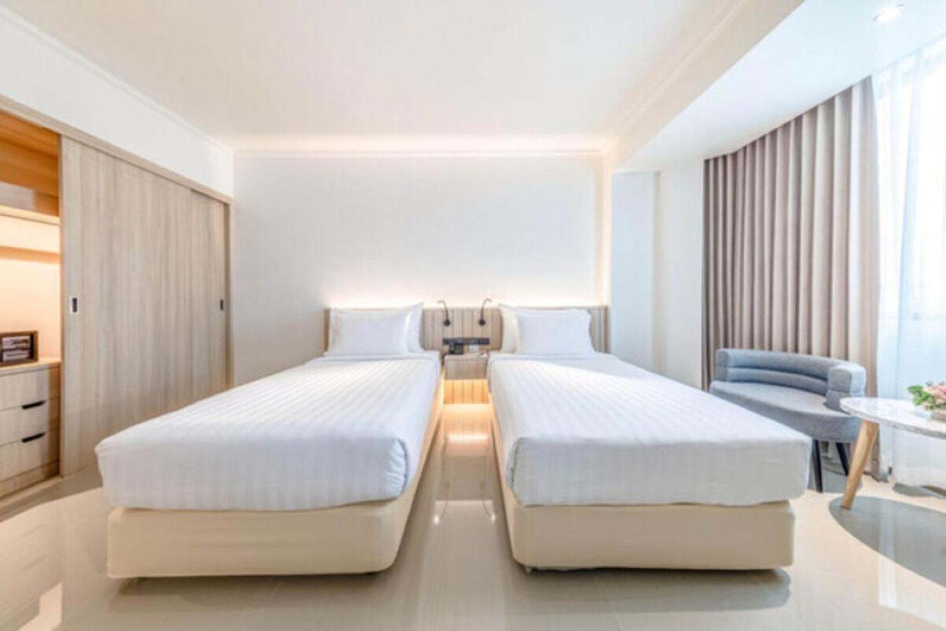 Premium Deluxe Room