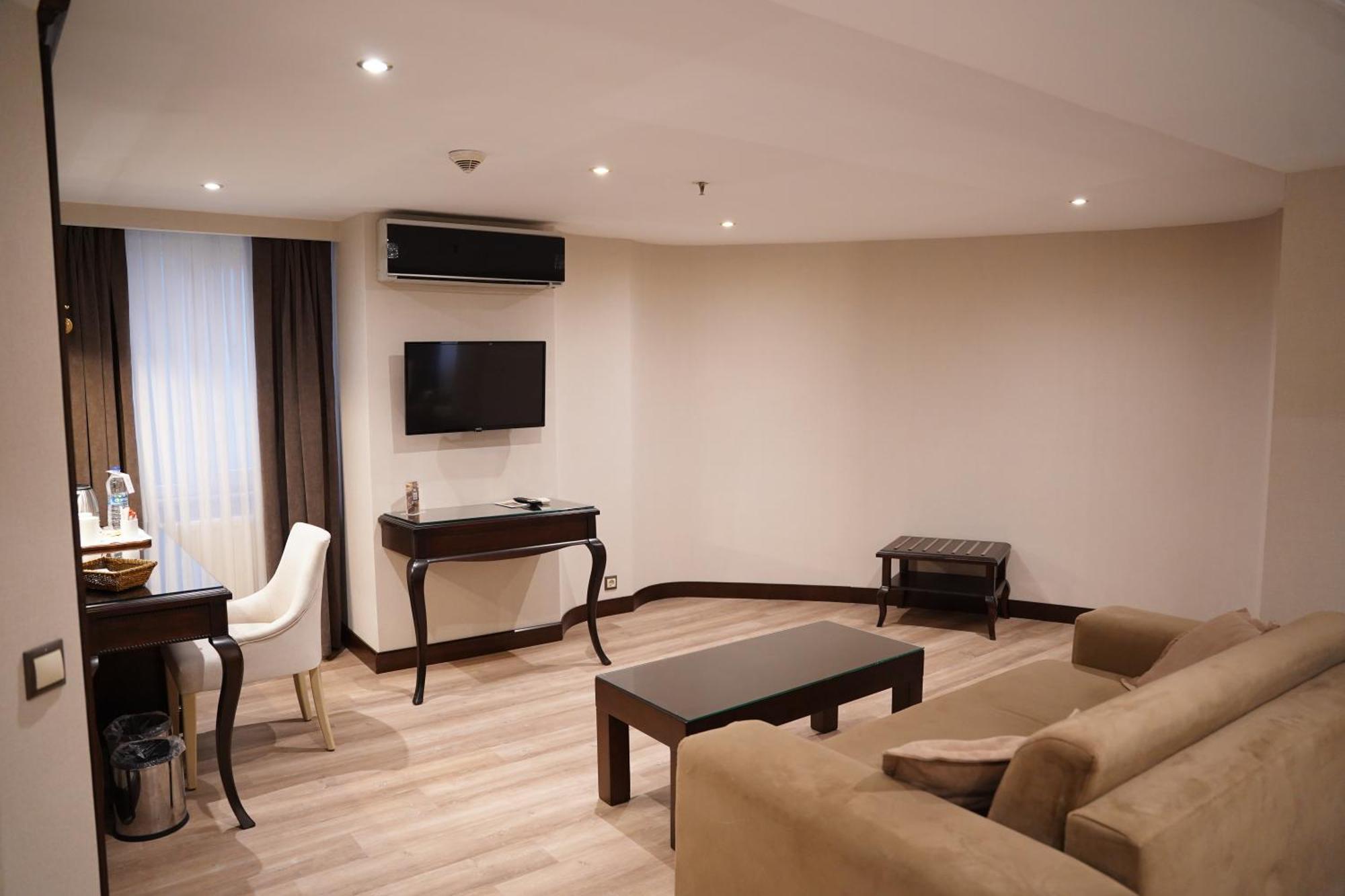 Superior Room with Spa Bath