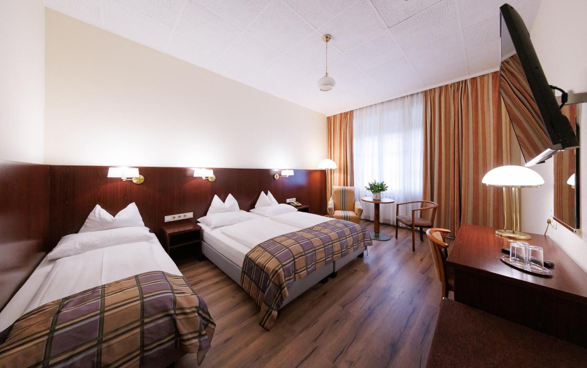 Triple Room