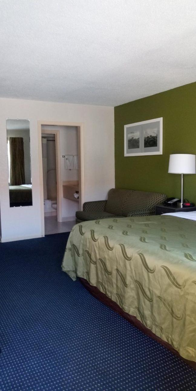 King Room - Accessible/Non Smoking