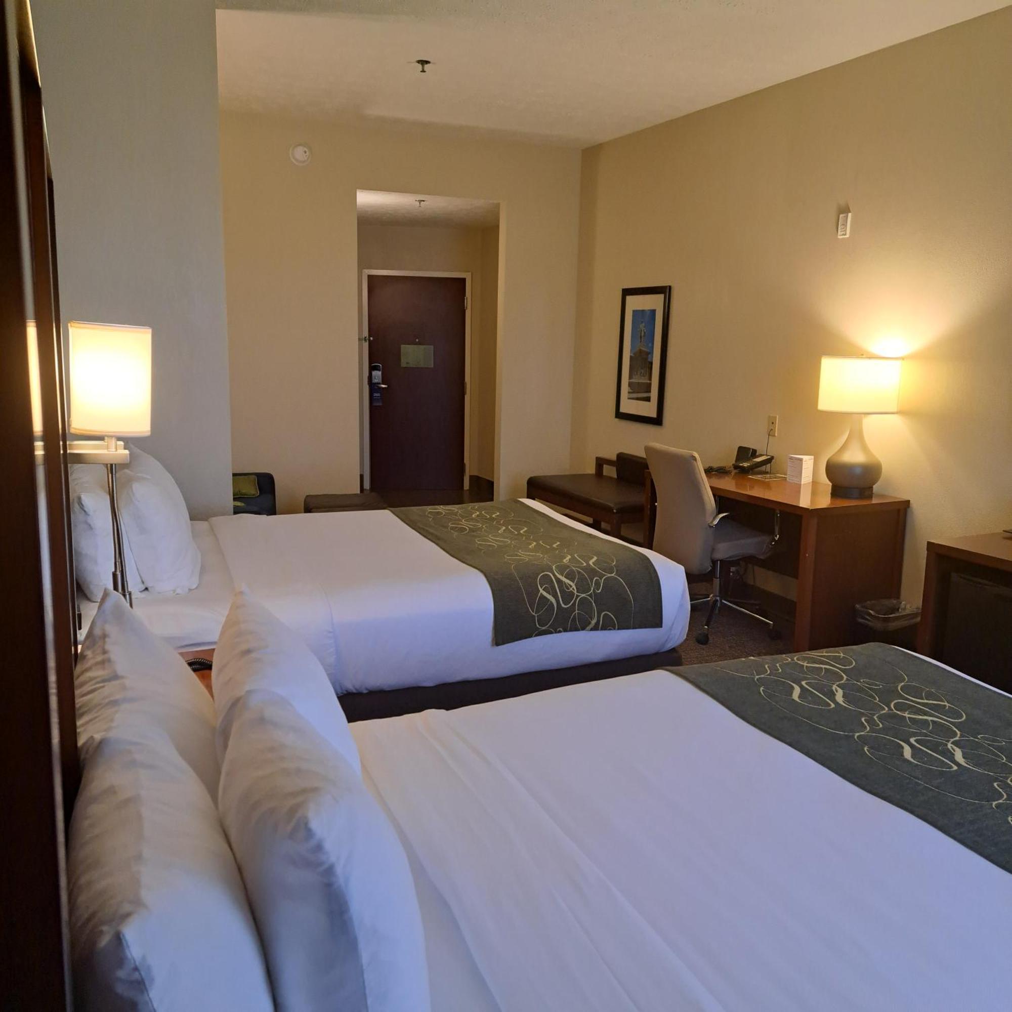 Queen Suite Two Queen Beds Non-Smoking