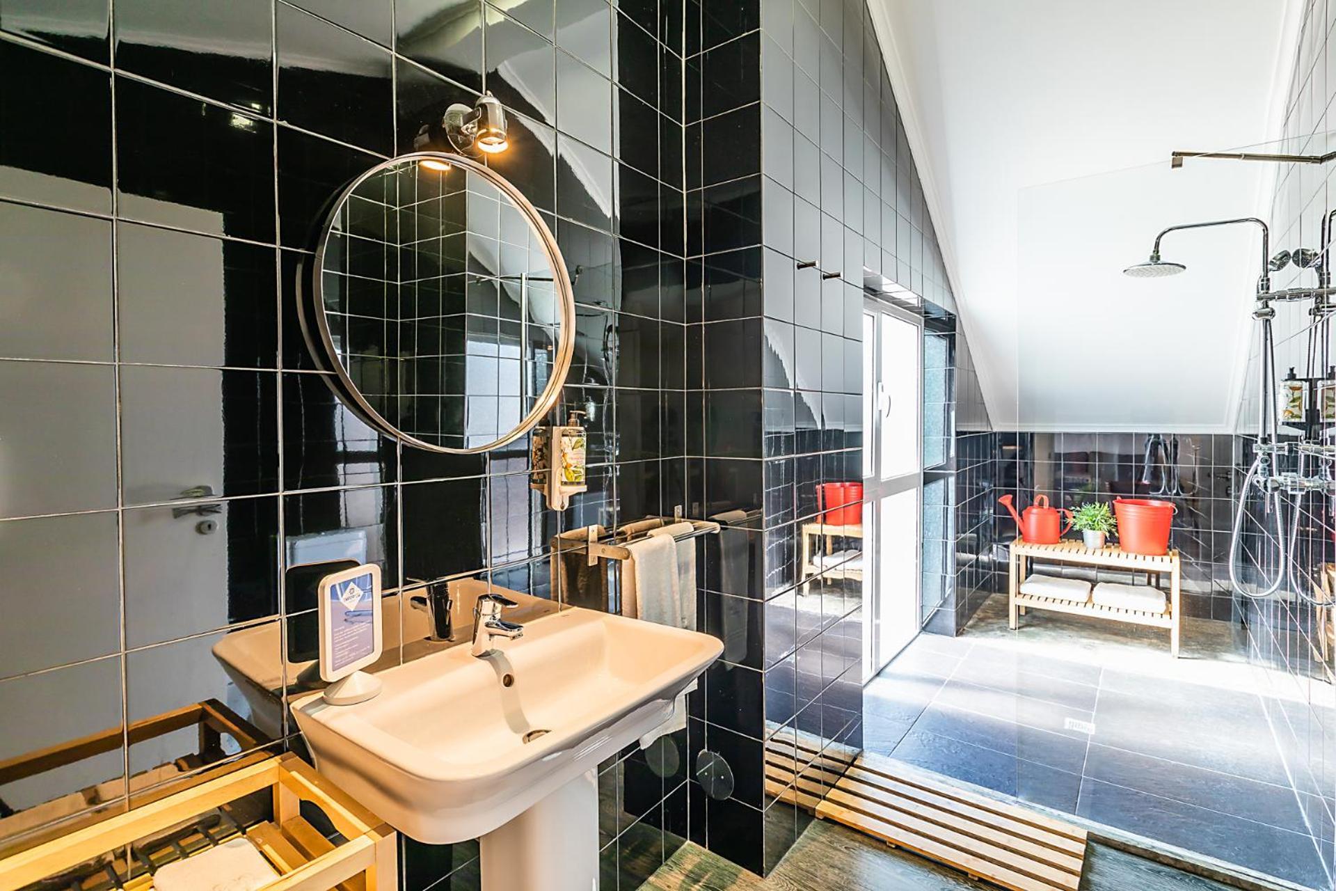 Family Suite with Kitchenette and City View,1651749749:JPEG