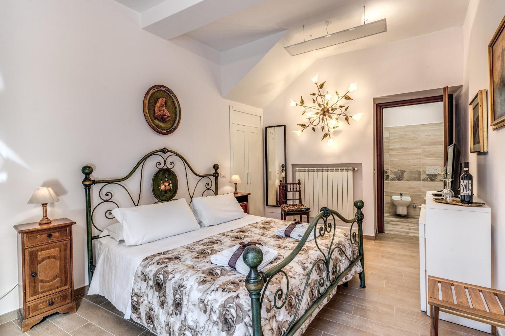 Double Room with Private Bathroom