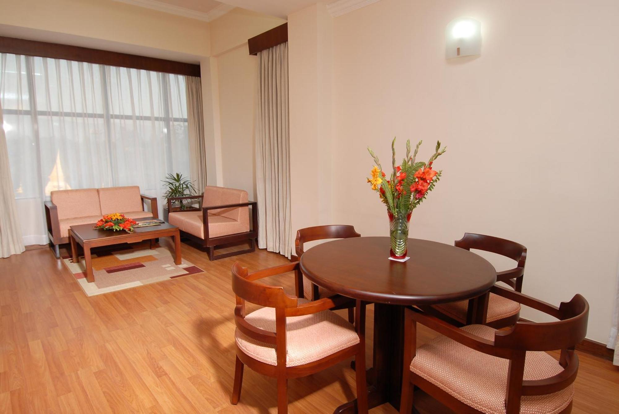 Deluxe Suite