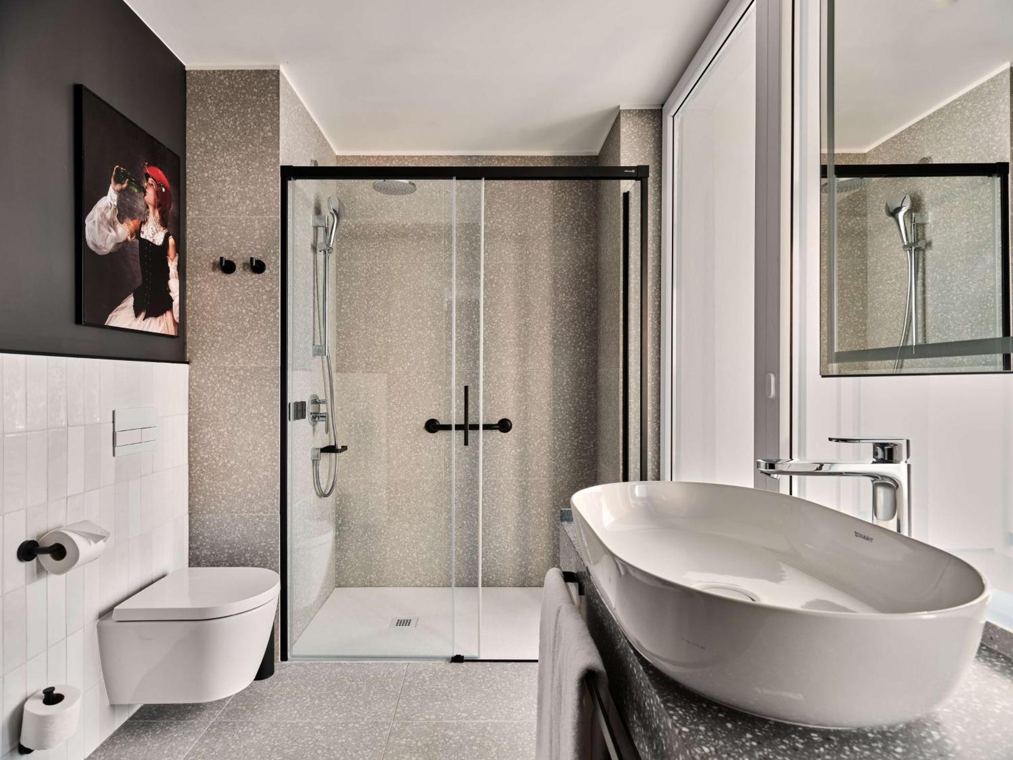 Two-Bedroom Apartment with Terrace - Annex Building
