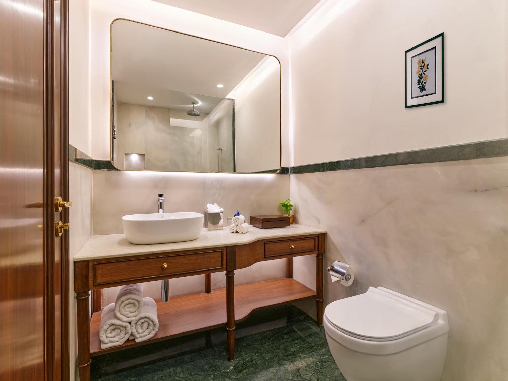 Premium King Garden View Room - 20% Discount on F&B and SPA (till 30th Sep 2026) & 1-way Airport transfer