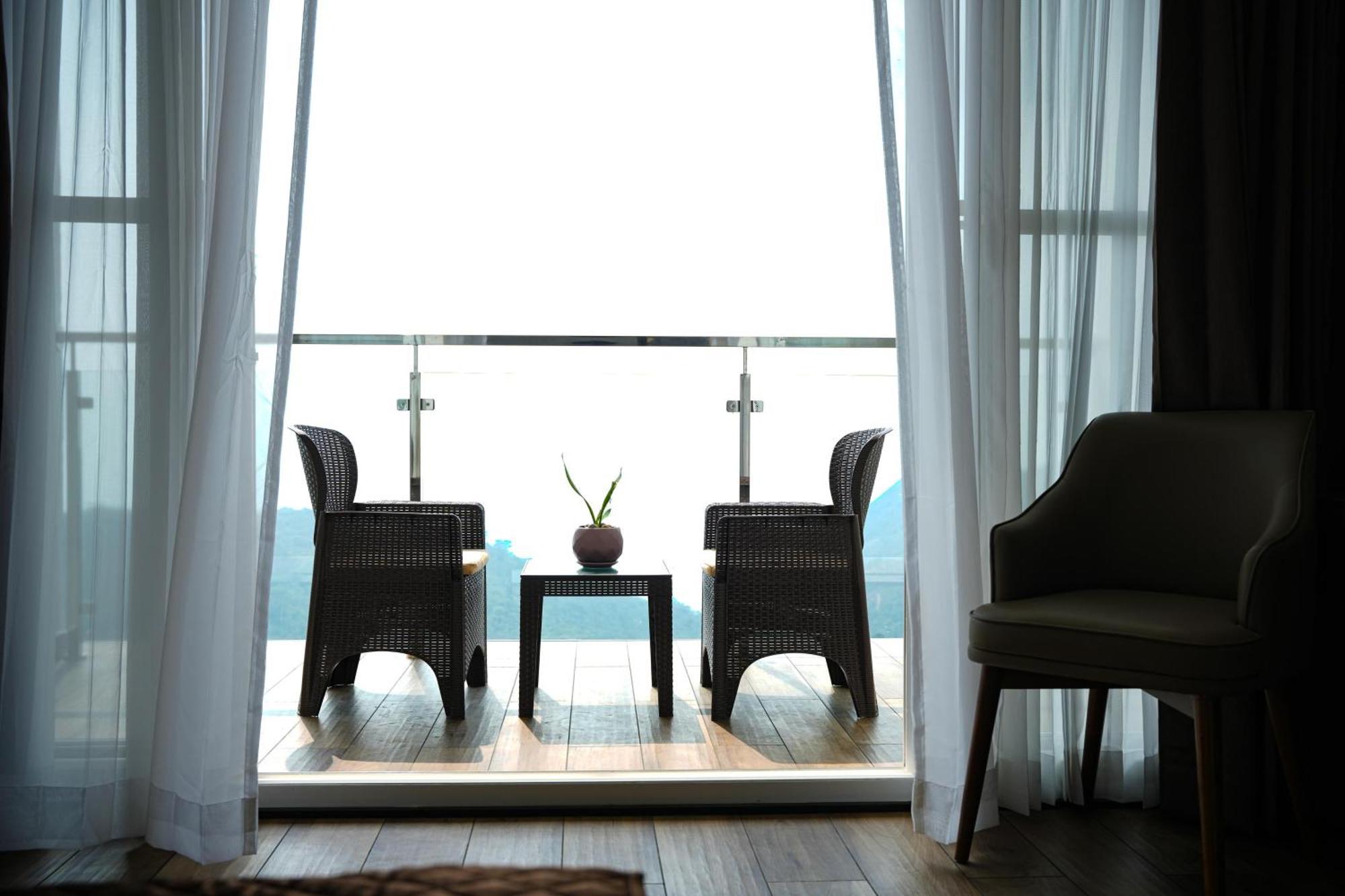 King Room with Balcony
