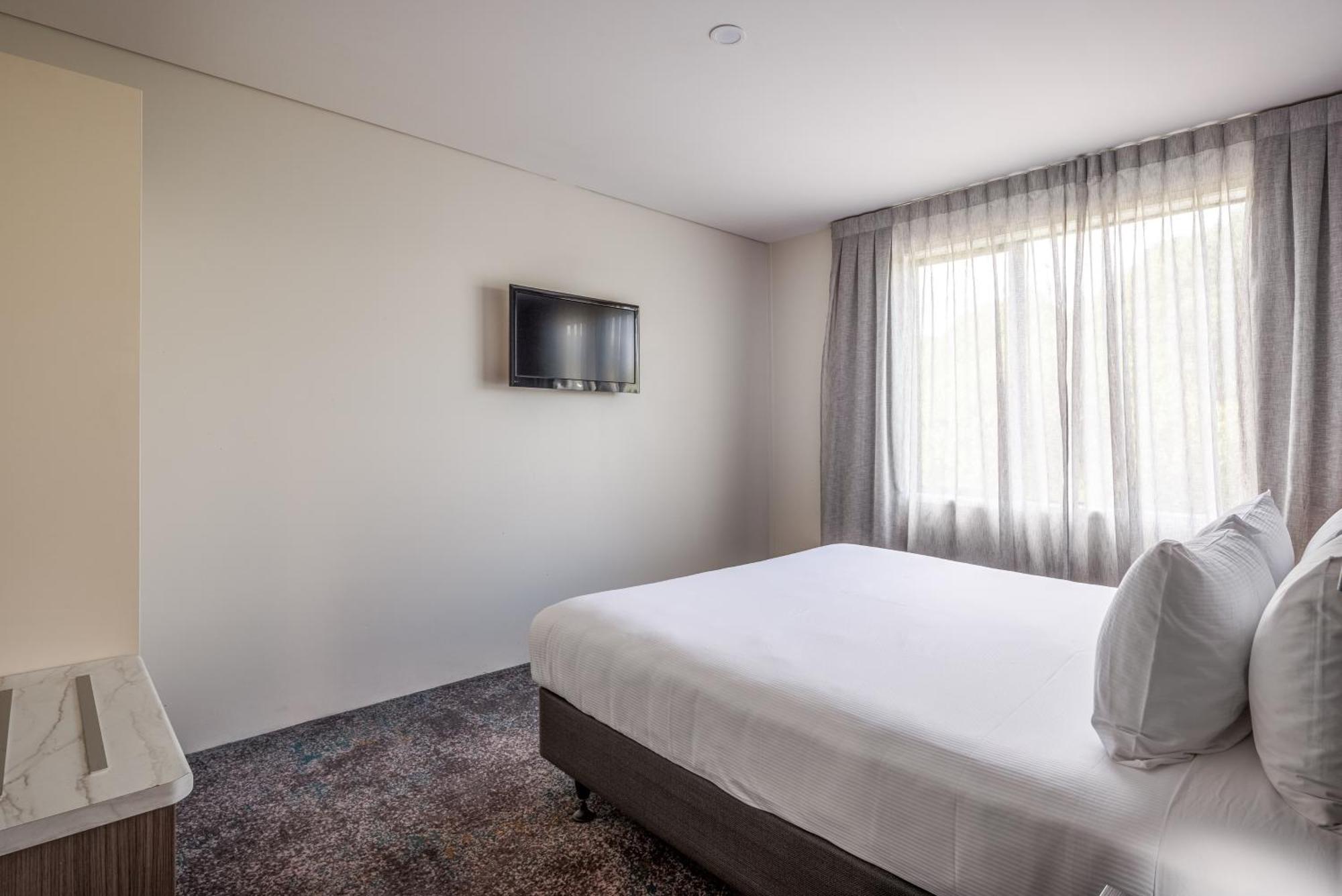 Superior One-Bedroom Suite