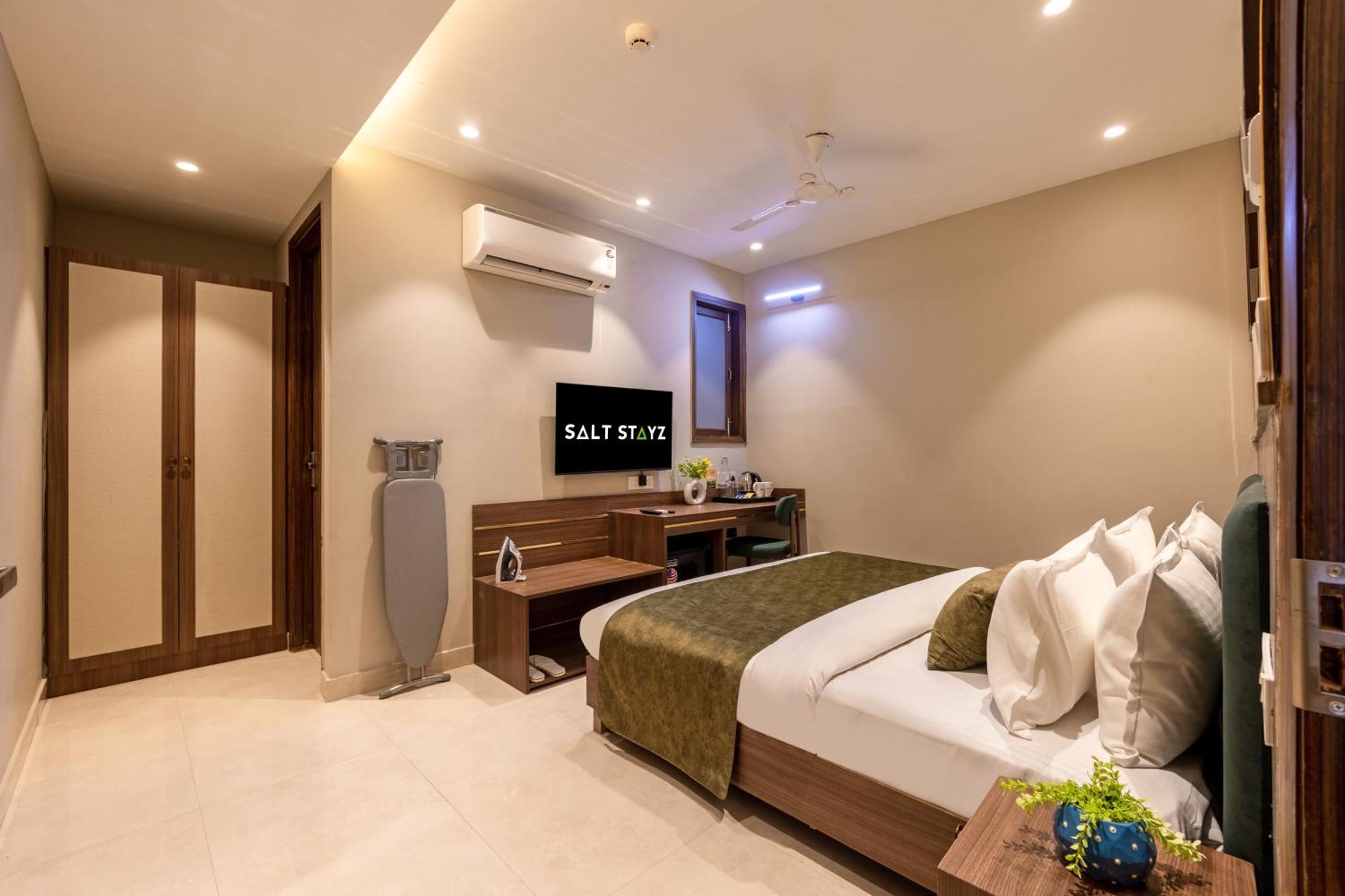Day Use Room for 6 Hours, From 10 AM to 6 PM
