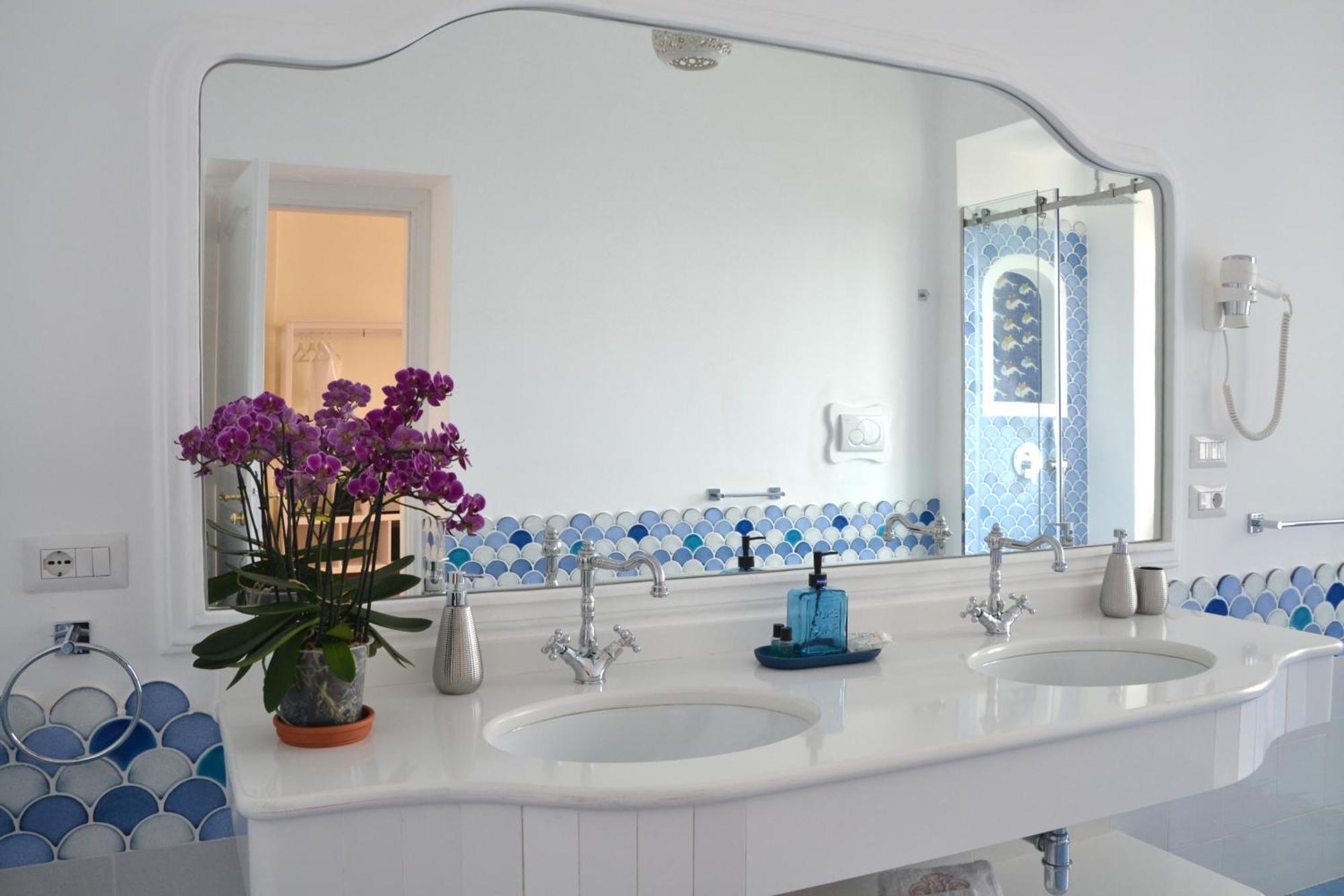 King Suite with Sea View