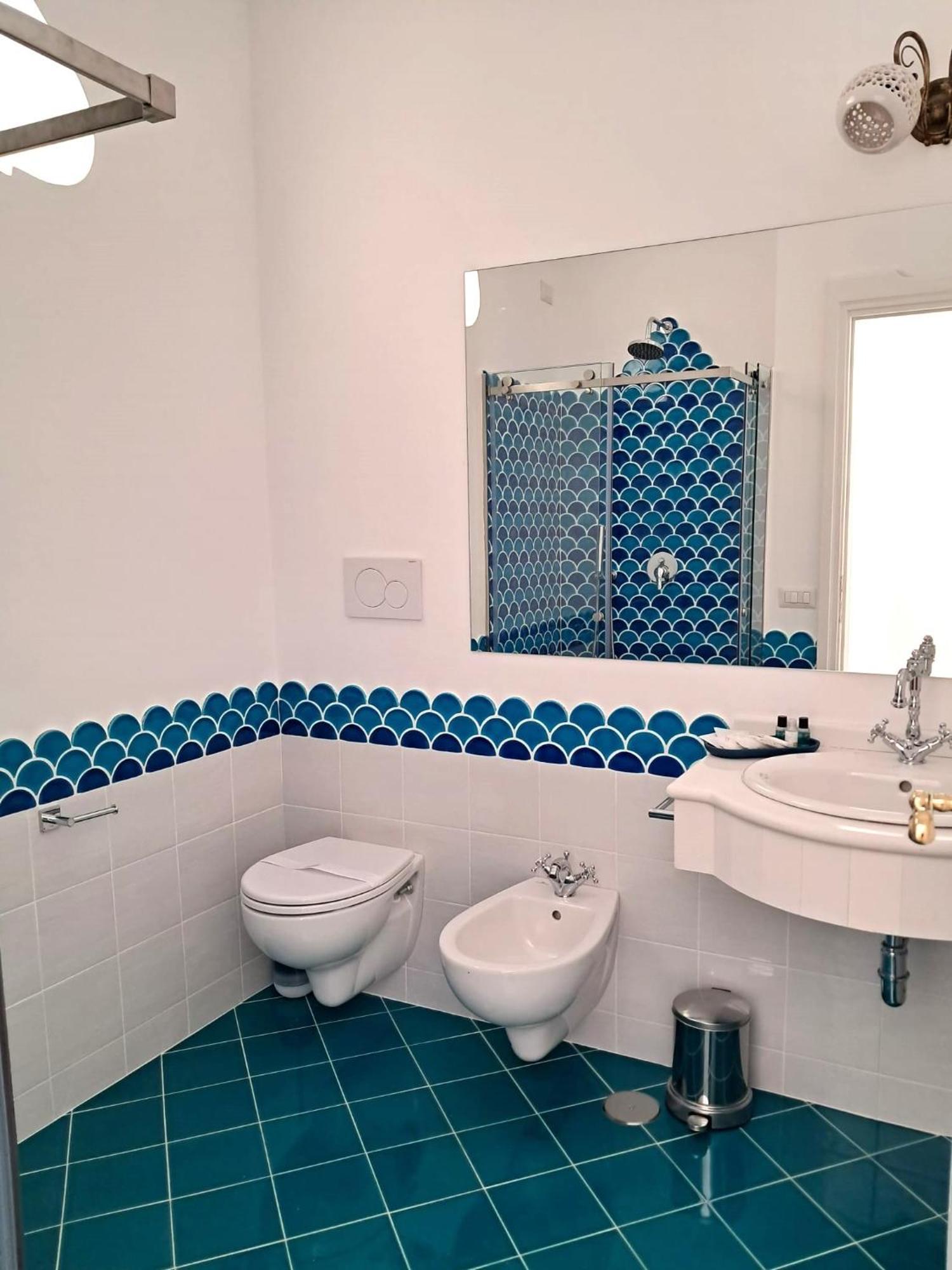 Queen Suite with Sea View