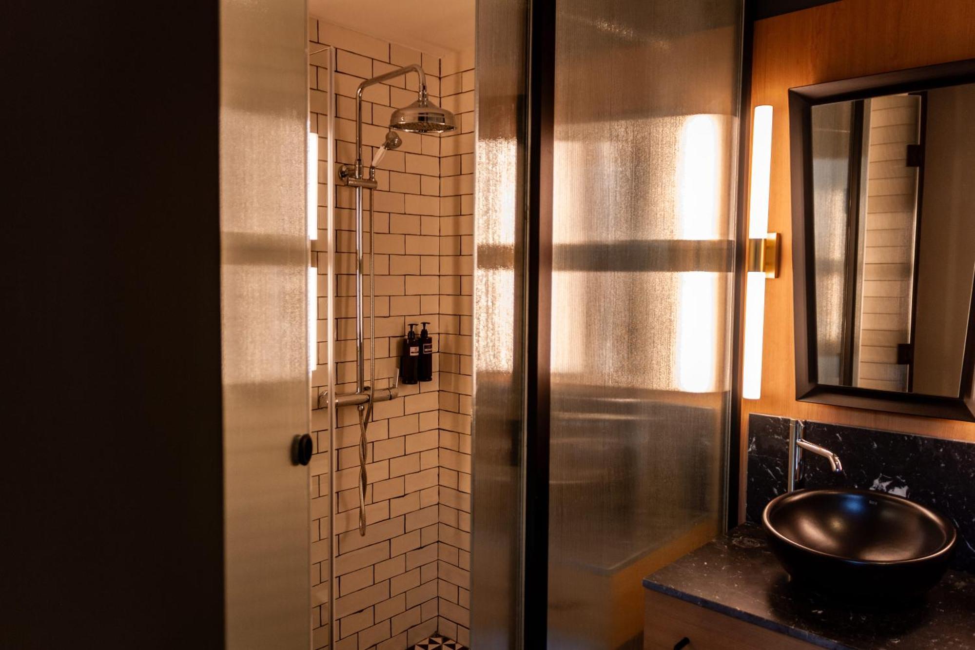 Single Room with Double Bed