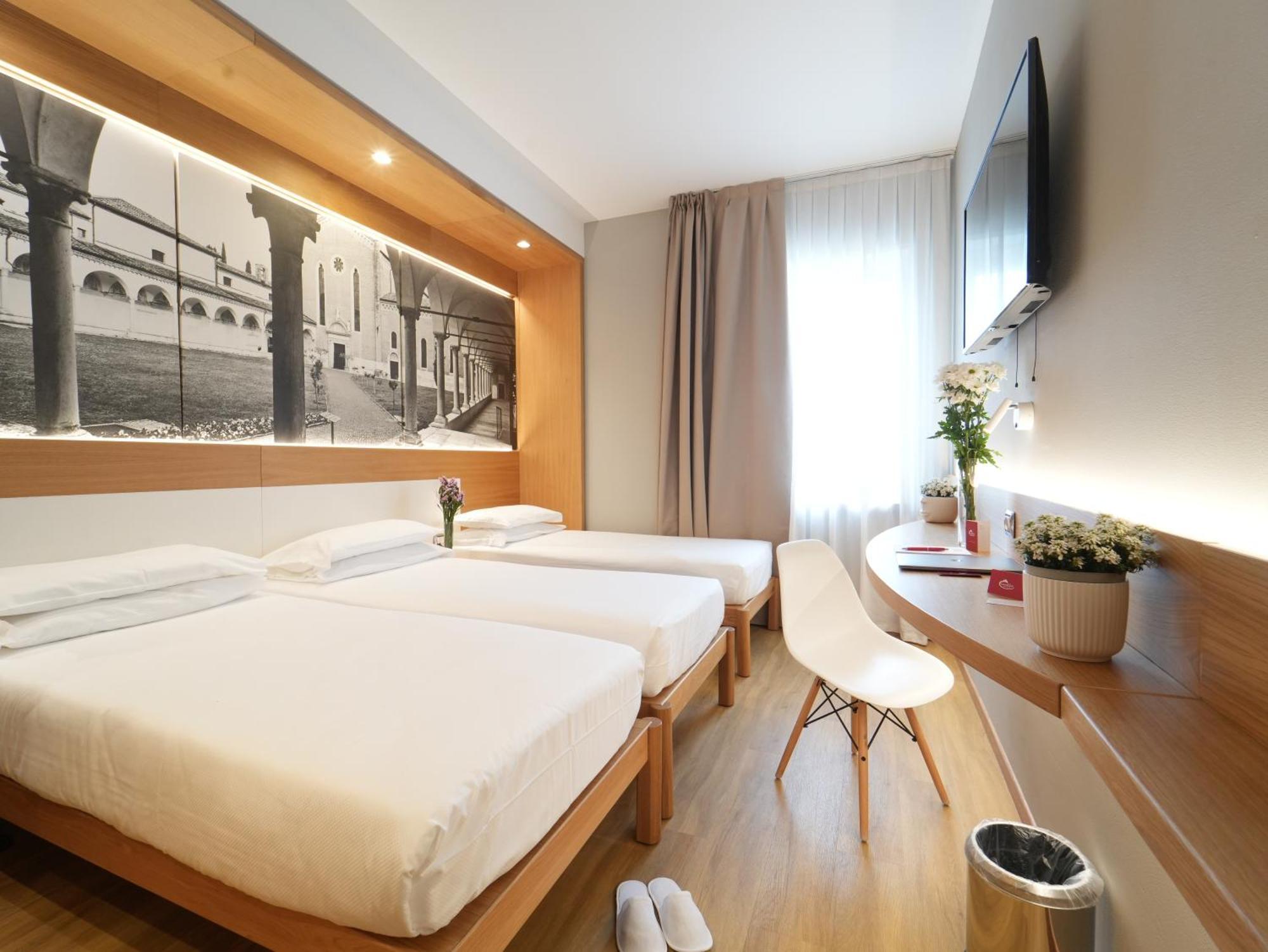 Comfort Triple Room