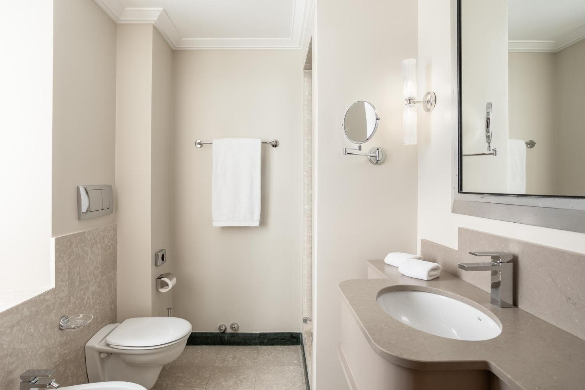2 Connecting Double Rooms