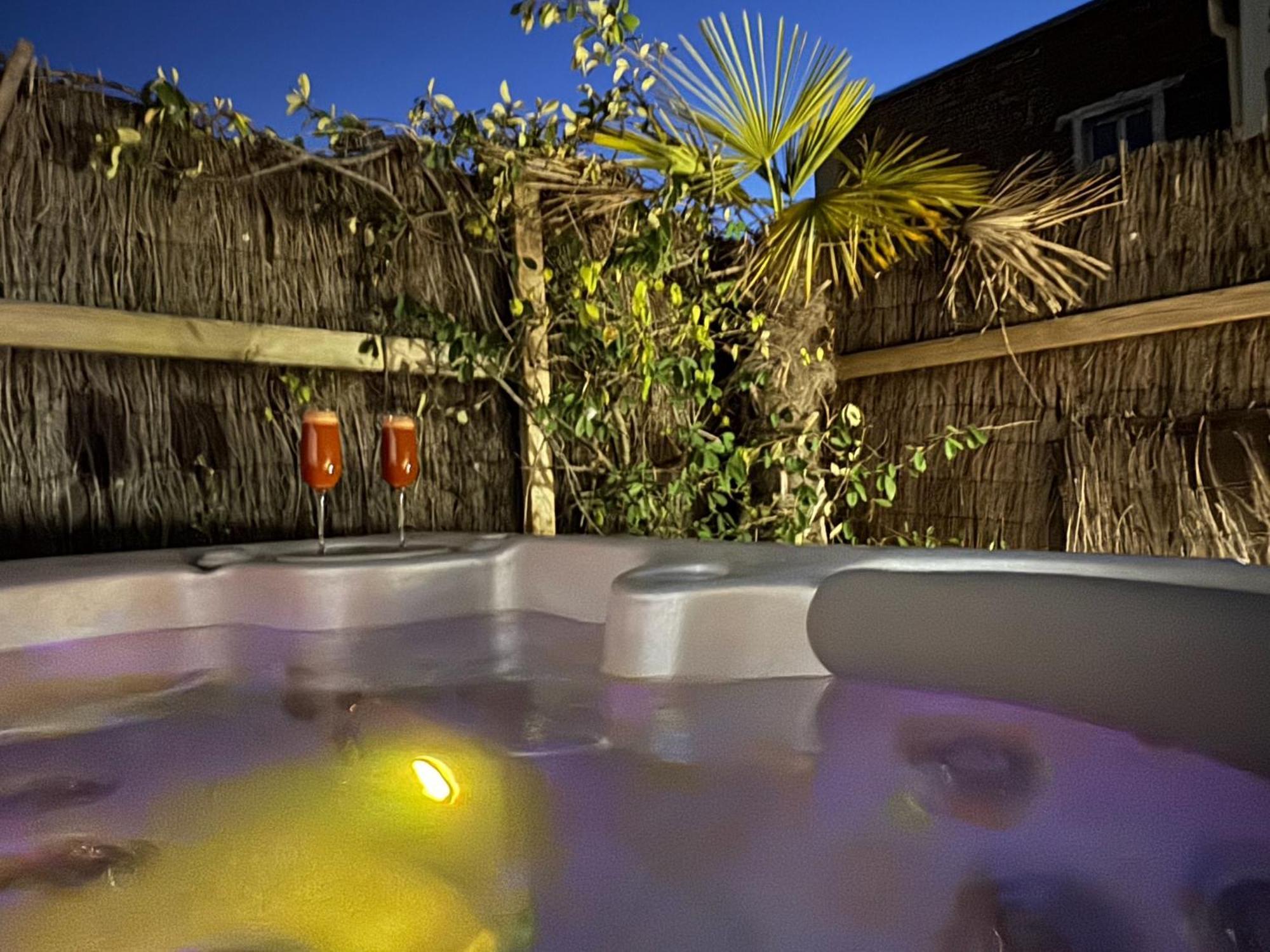 King Suite Spa Bath