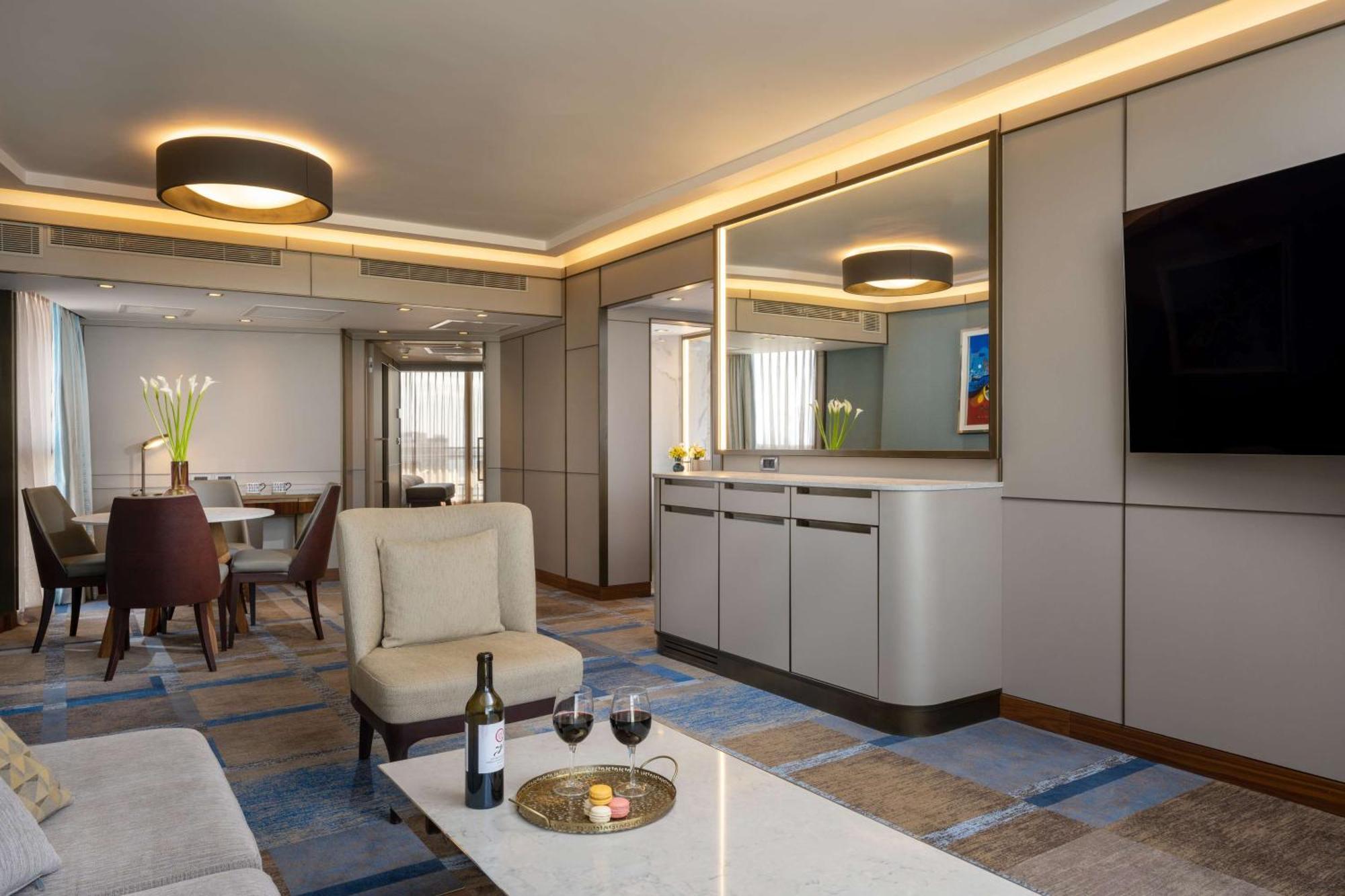 Premium King Room with Sea View