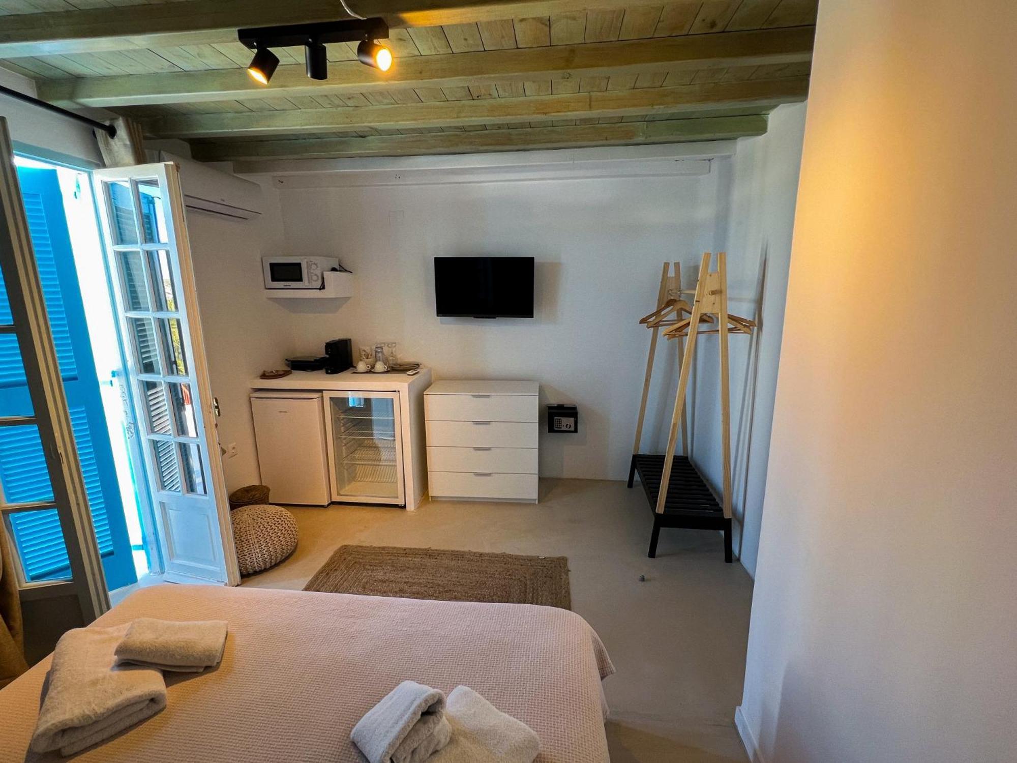 Double Room with Balcony and Sea View