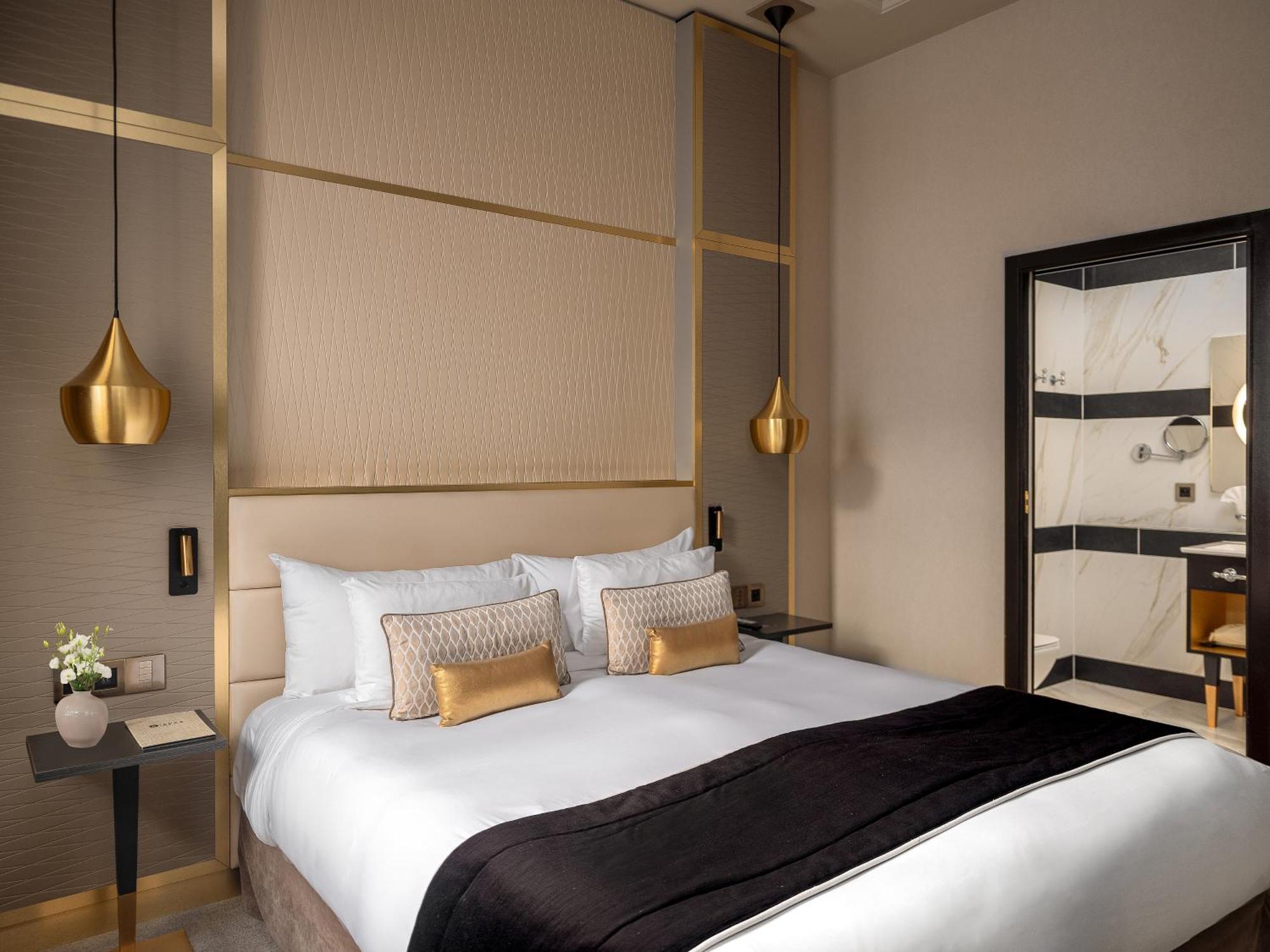 Privilege King Room