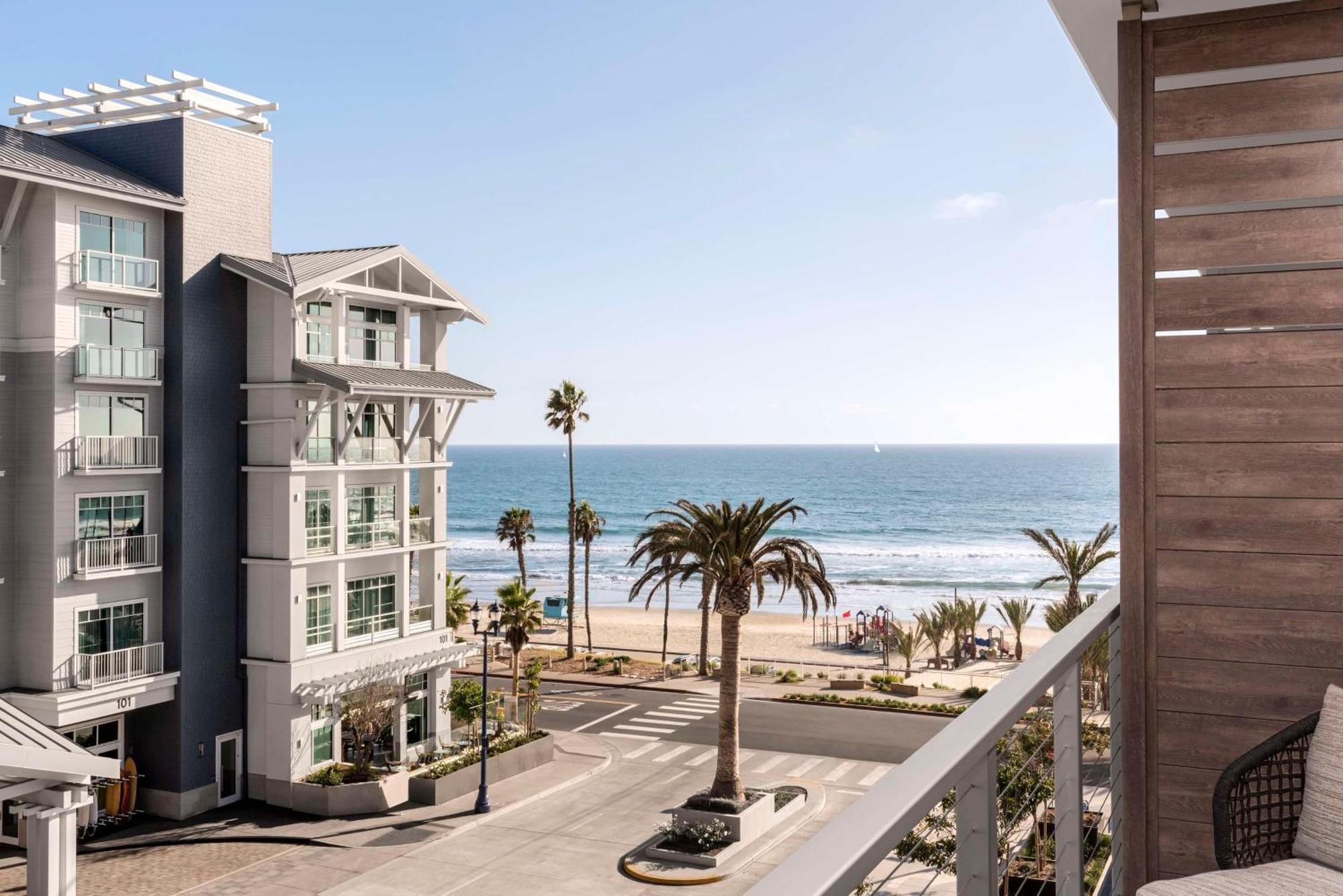 Connecting Rooms with Ocean View