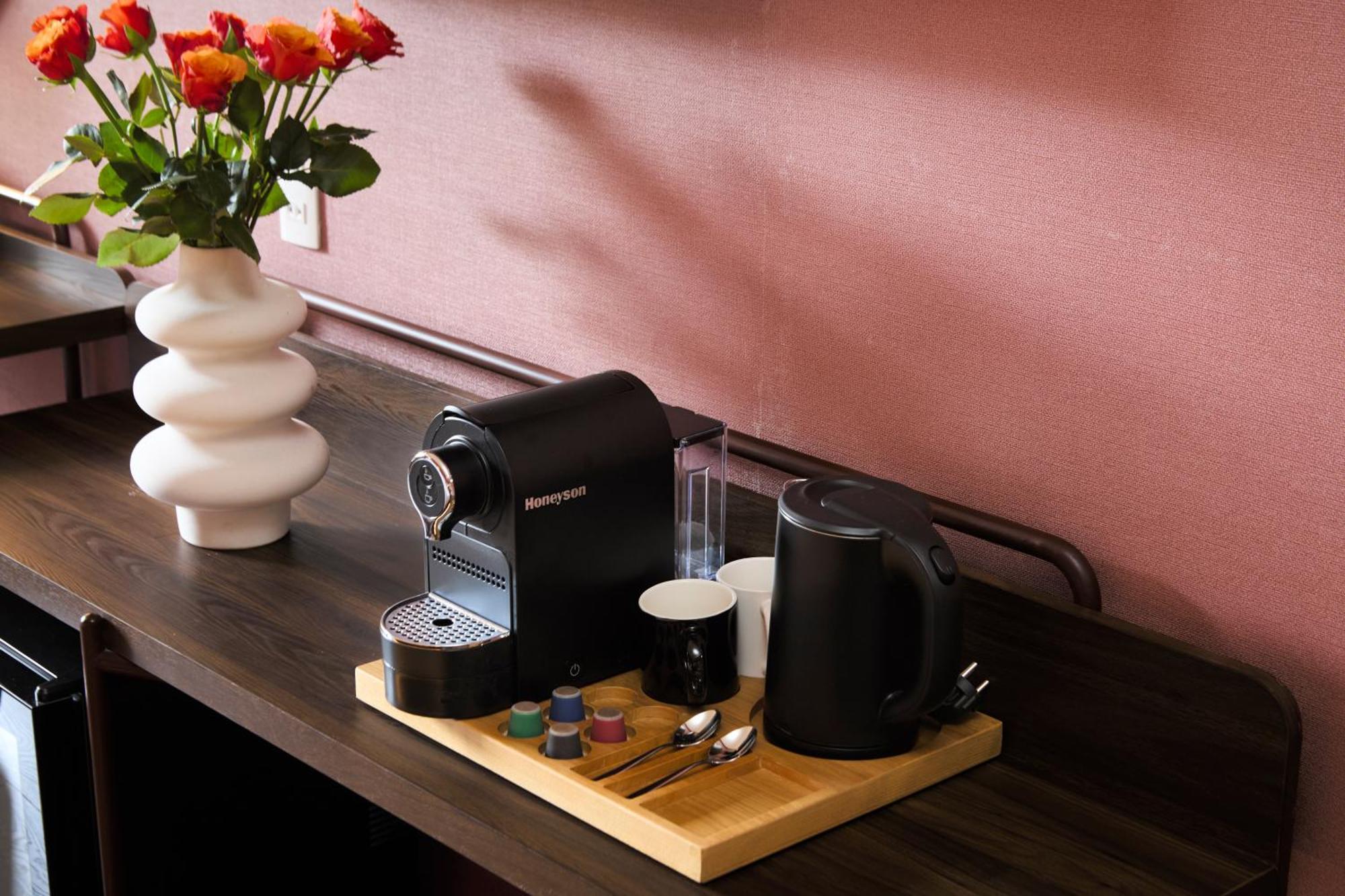 Kin Signature Suite with free daily minibar