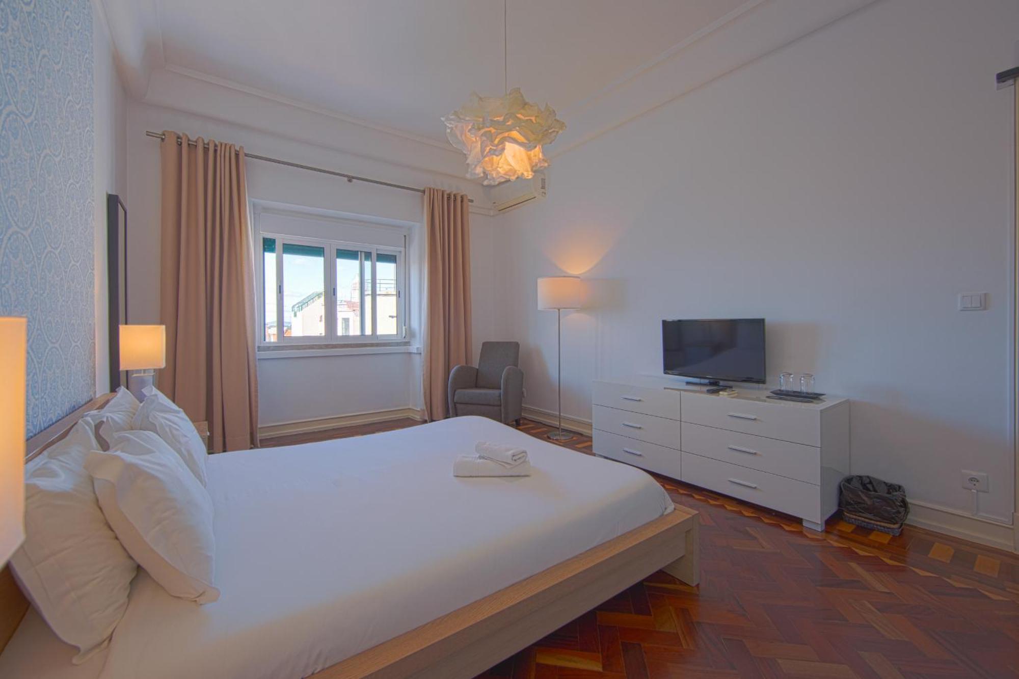 Superior Double Room with Shared Bathroom