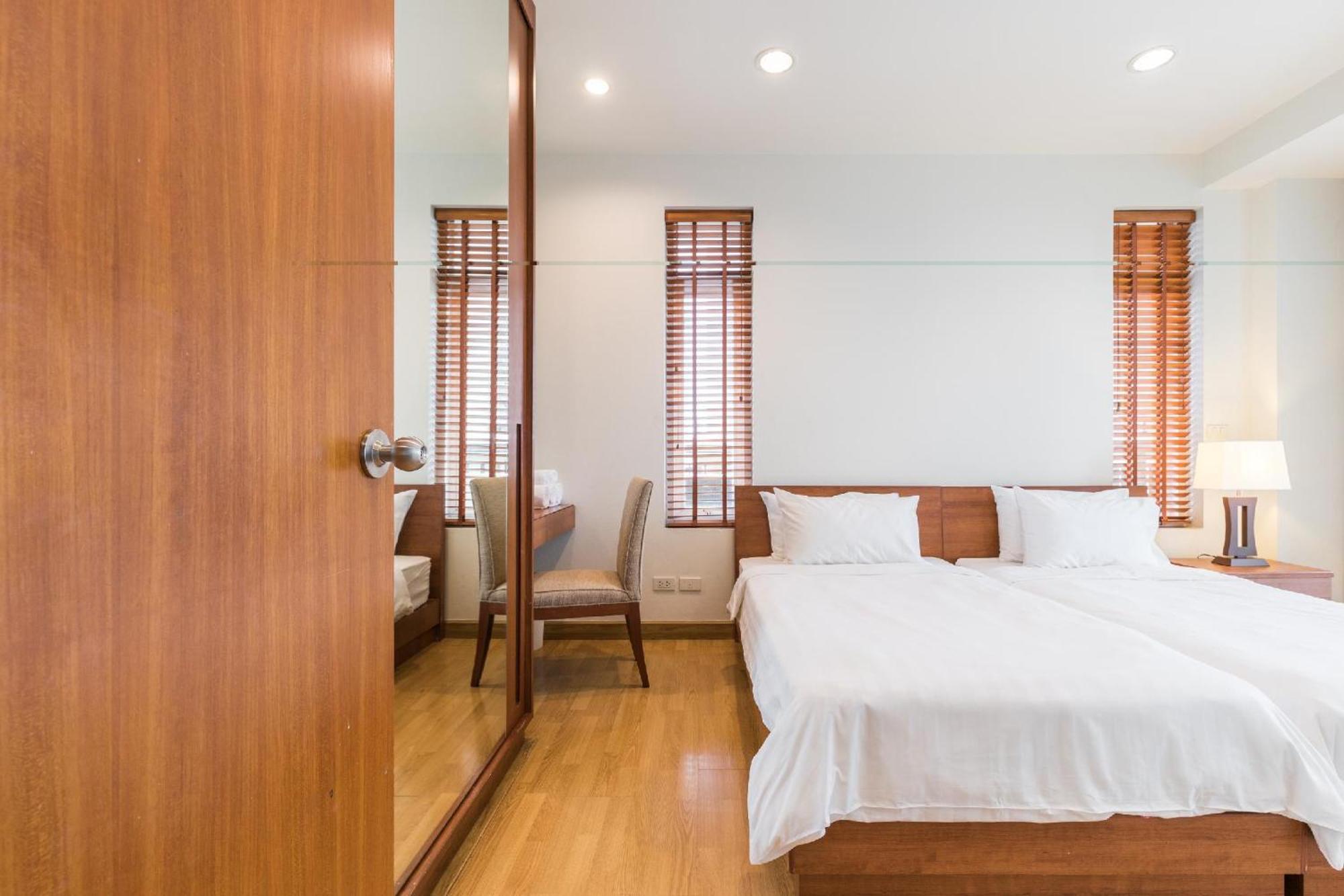 Two-Bedroom Apartment - Non-Smoking