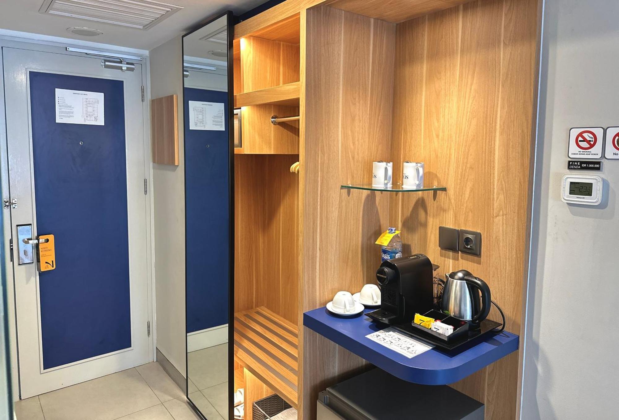 Deluxe Premiere Room with Coffee Capsule Machine