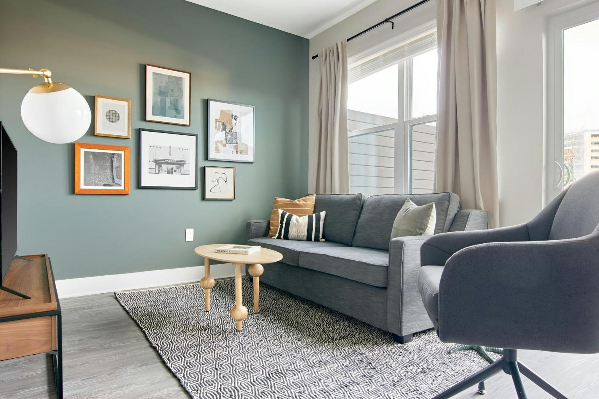 Studio Apartment Queen Sofa Bed Balcony