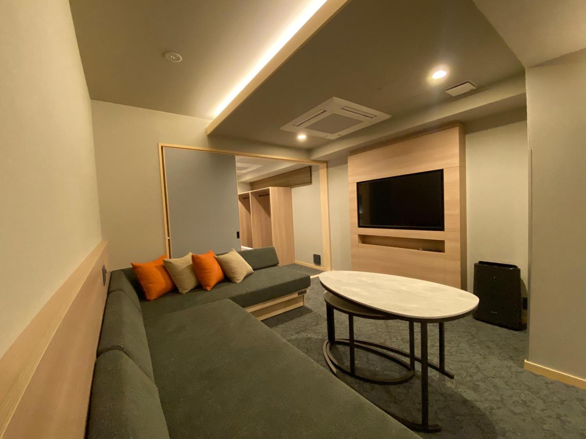 Suite Room with Washing Machine