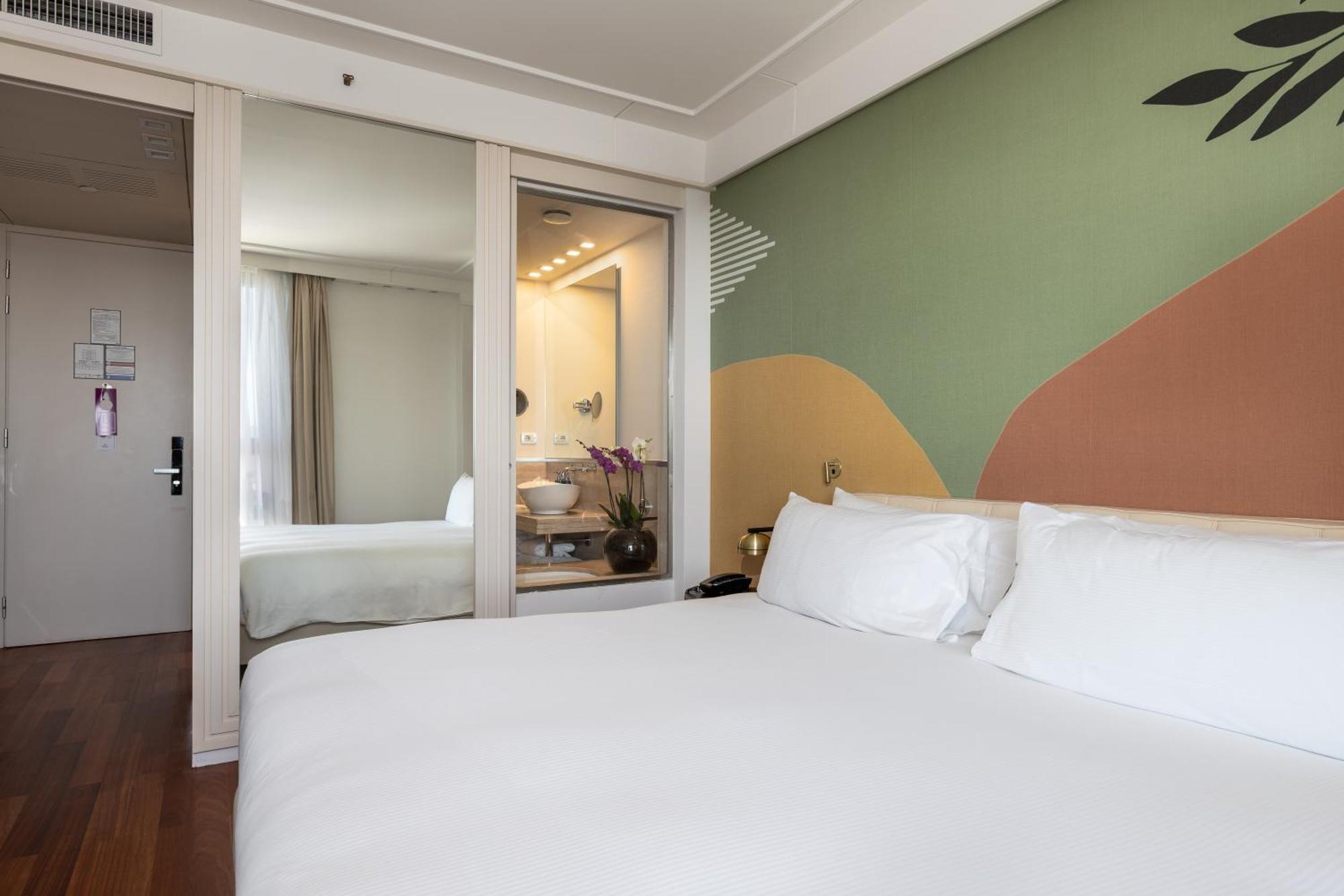 King Guest Room